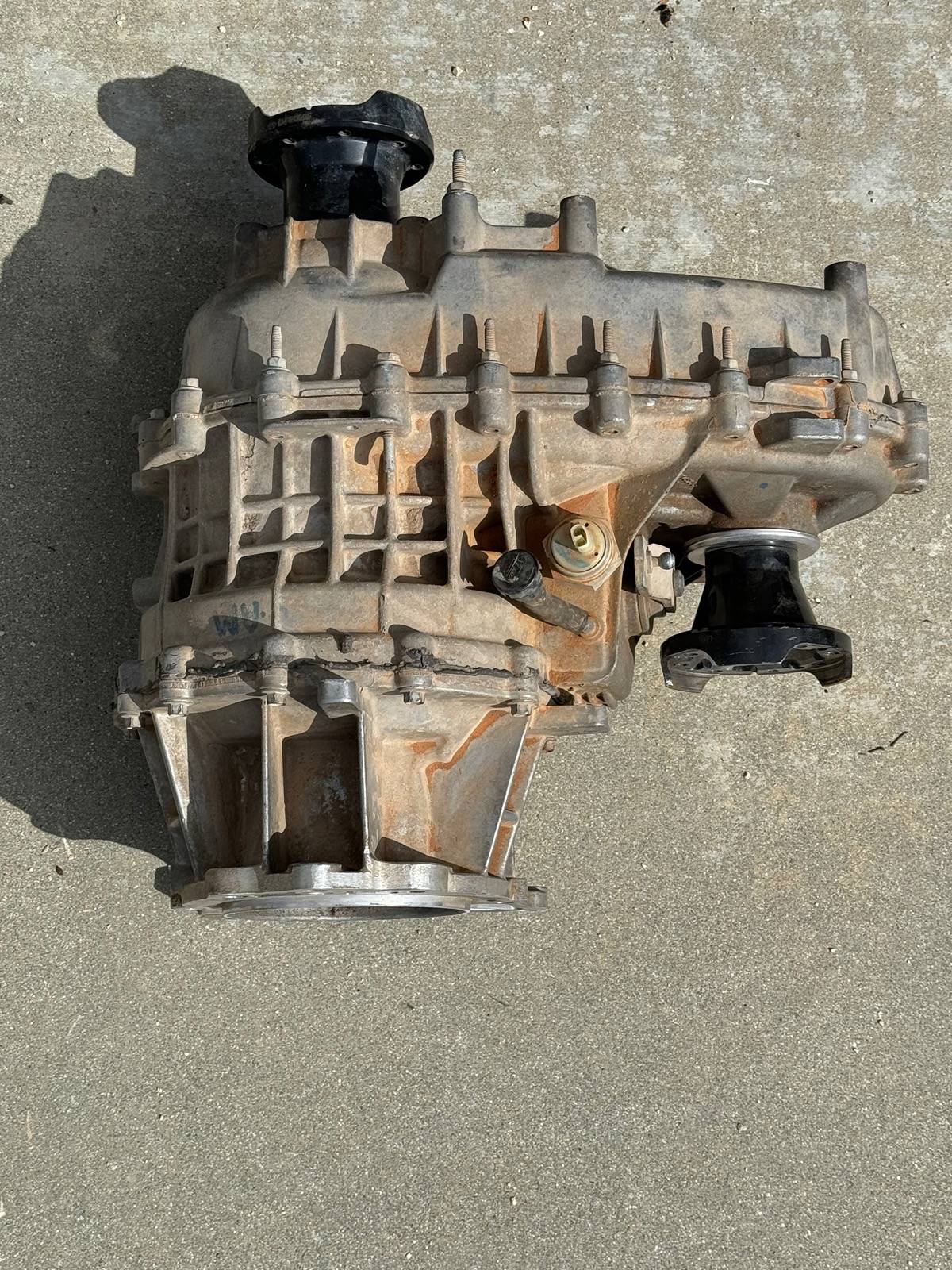 Jeep Wrangler JL Please help identify this transfer case IMG_1306