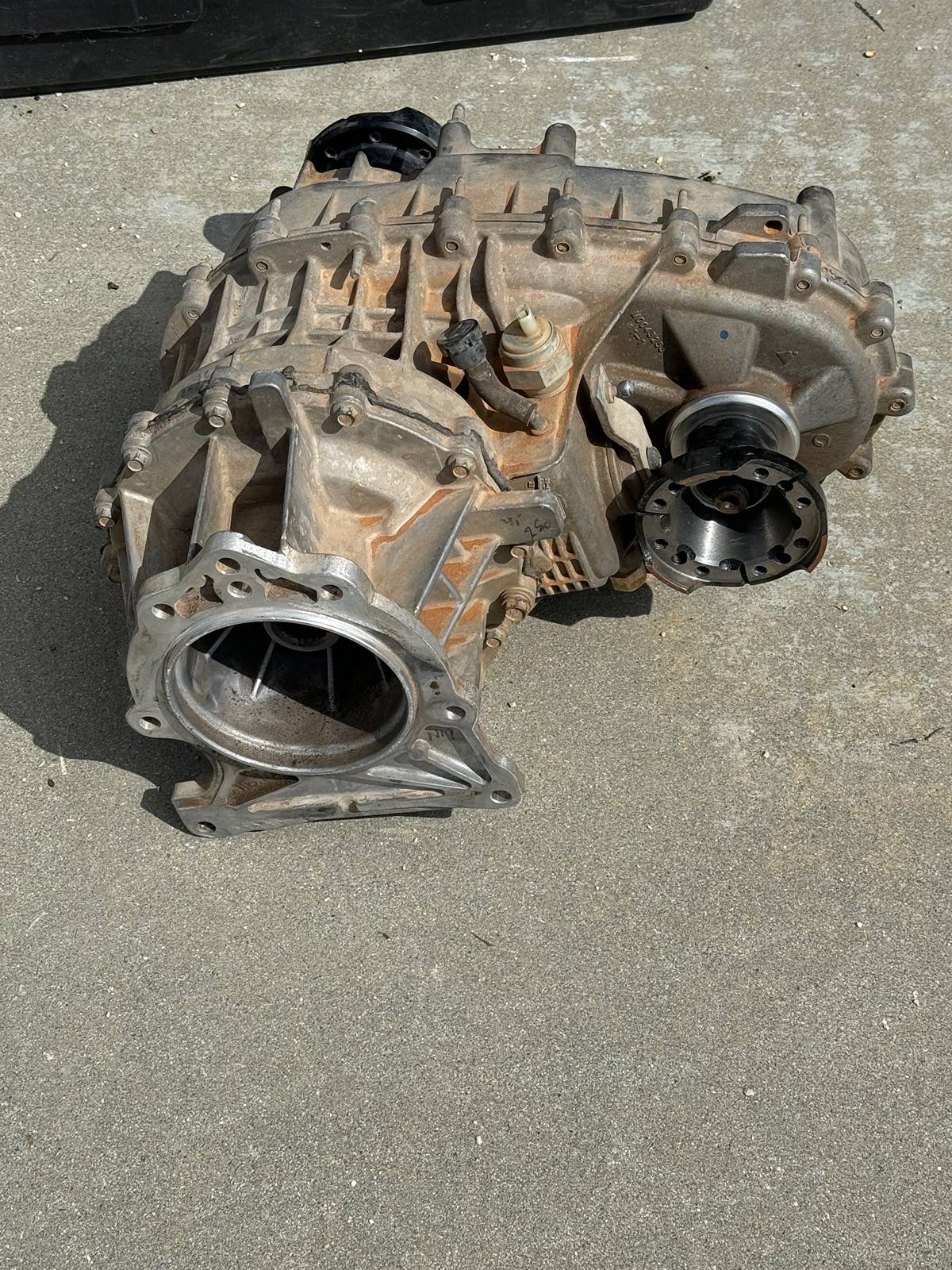 Jeep Wrangler JL Please help identify this transfer case IMG_1305