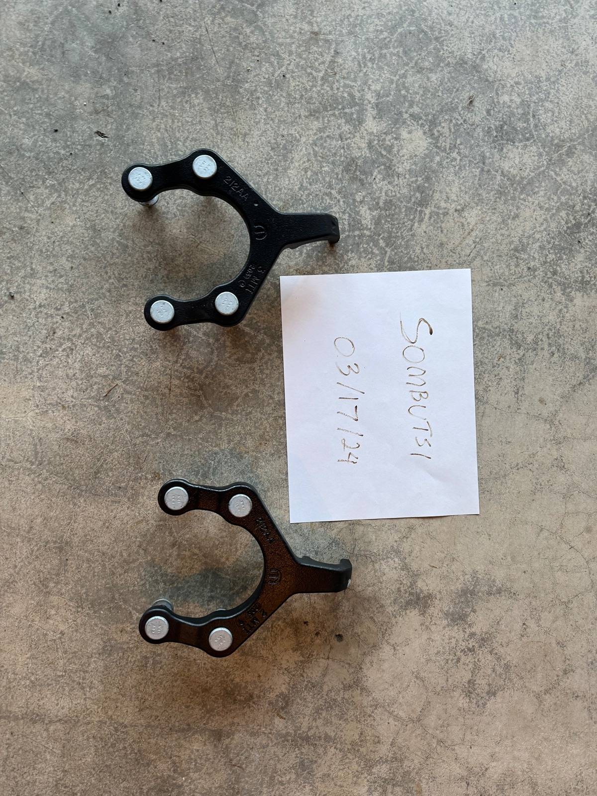 Jeep Wrangler JL Black tow hook IMG_2590