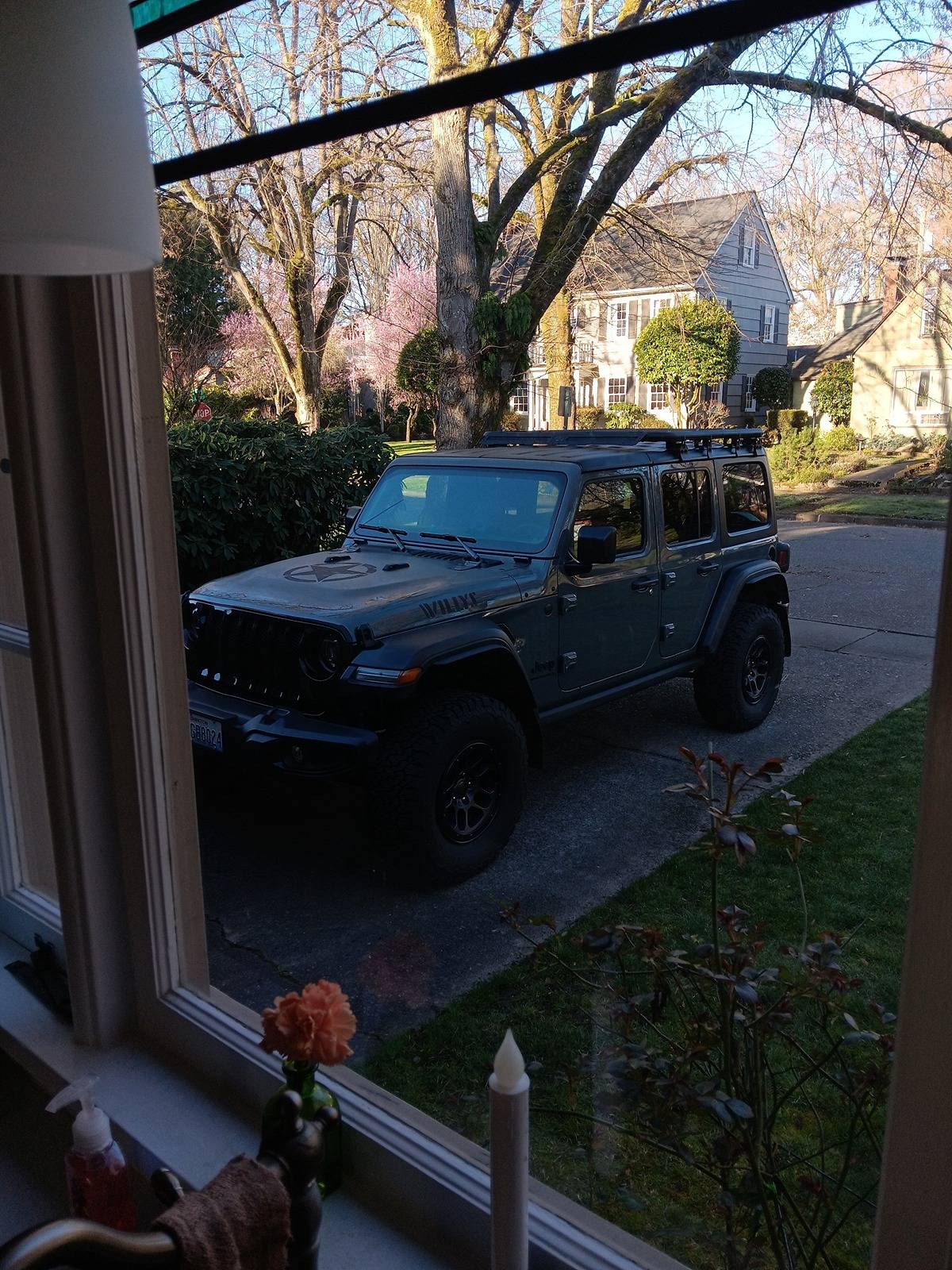 Jeep Wrangler JL How do you guys retire? 20240317_090146