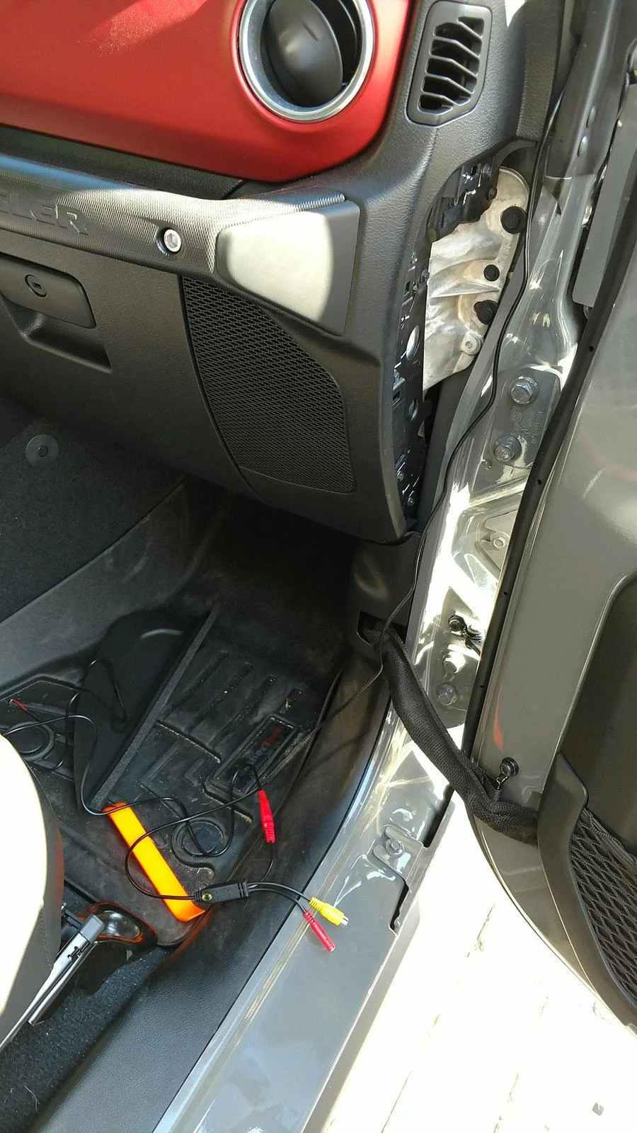 Jeep Wrangler JL Installing The Front Camera and Roku (Follow) IMG_20180908_165205083