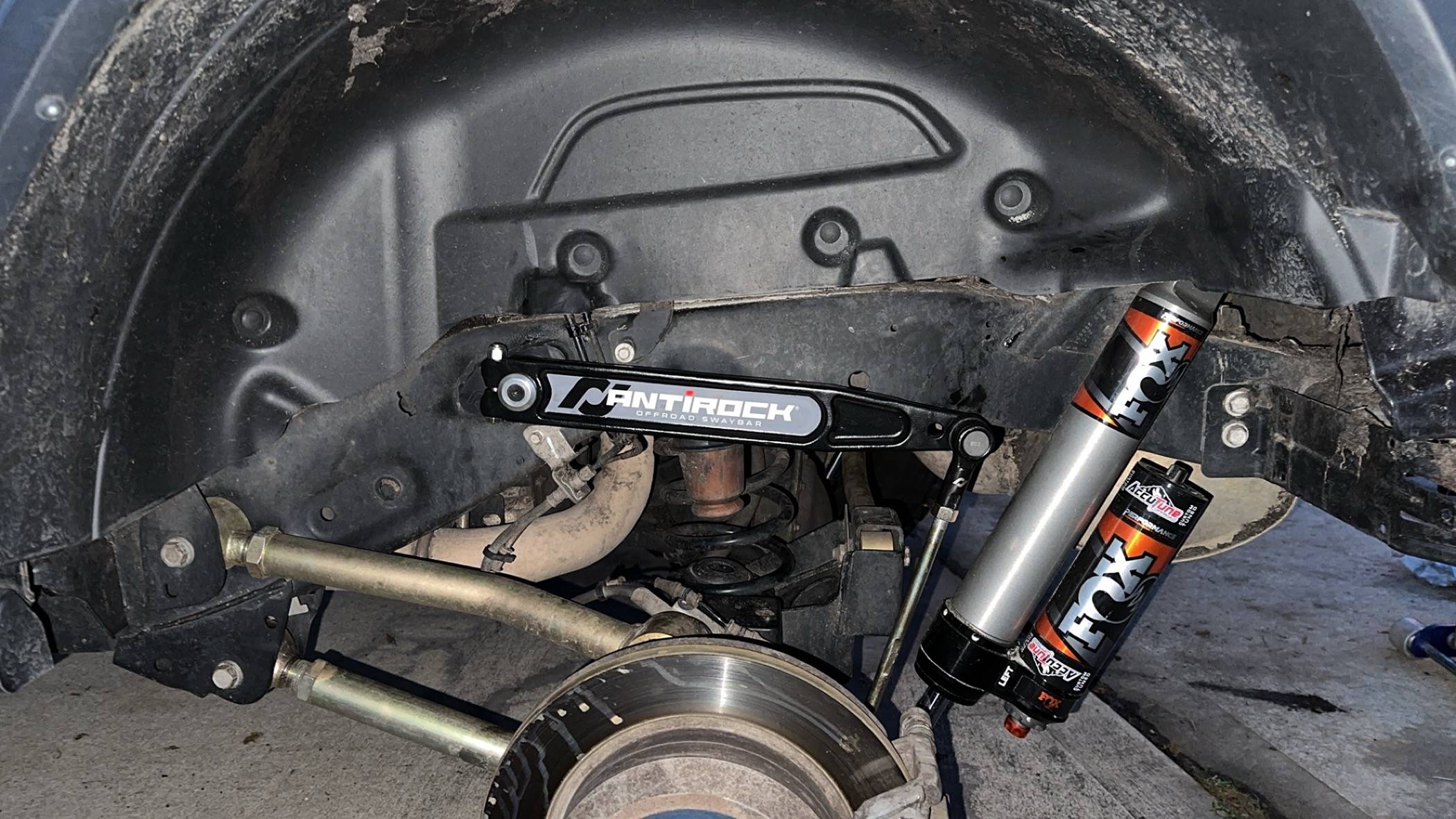 Jeep Wrangler JL Rear Antirock & Brake Lines IMG_0395