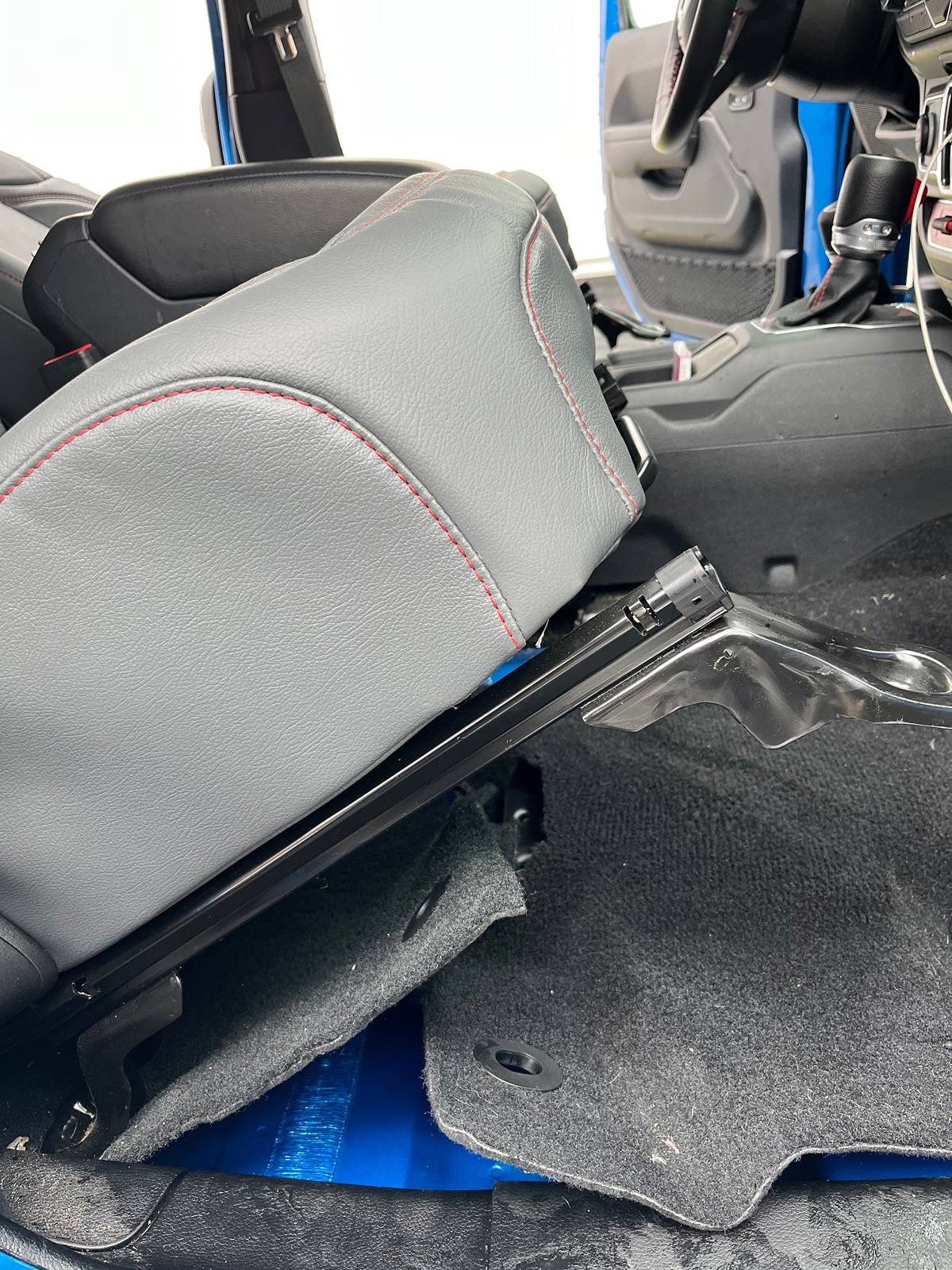 Jeep Wrangler JL Katzkin problems - Updated with photos! IMG_1321