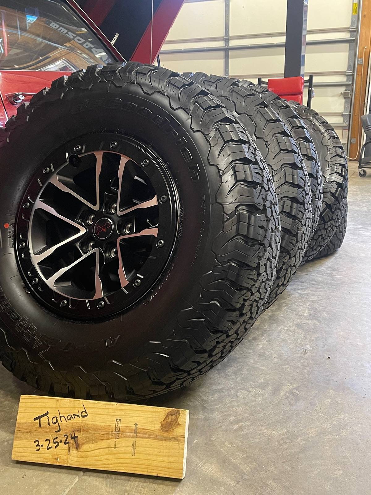 Jeep Wrangler JL 24 Recon wheels IMG_0992
