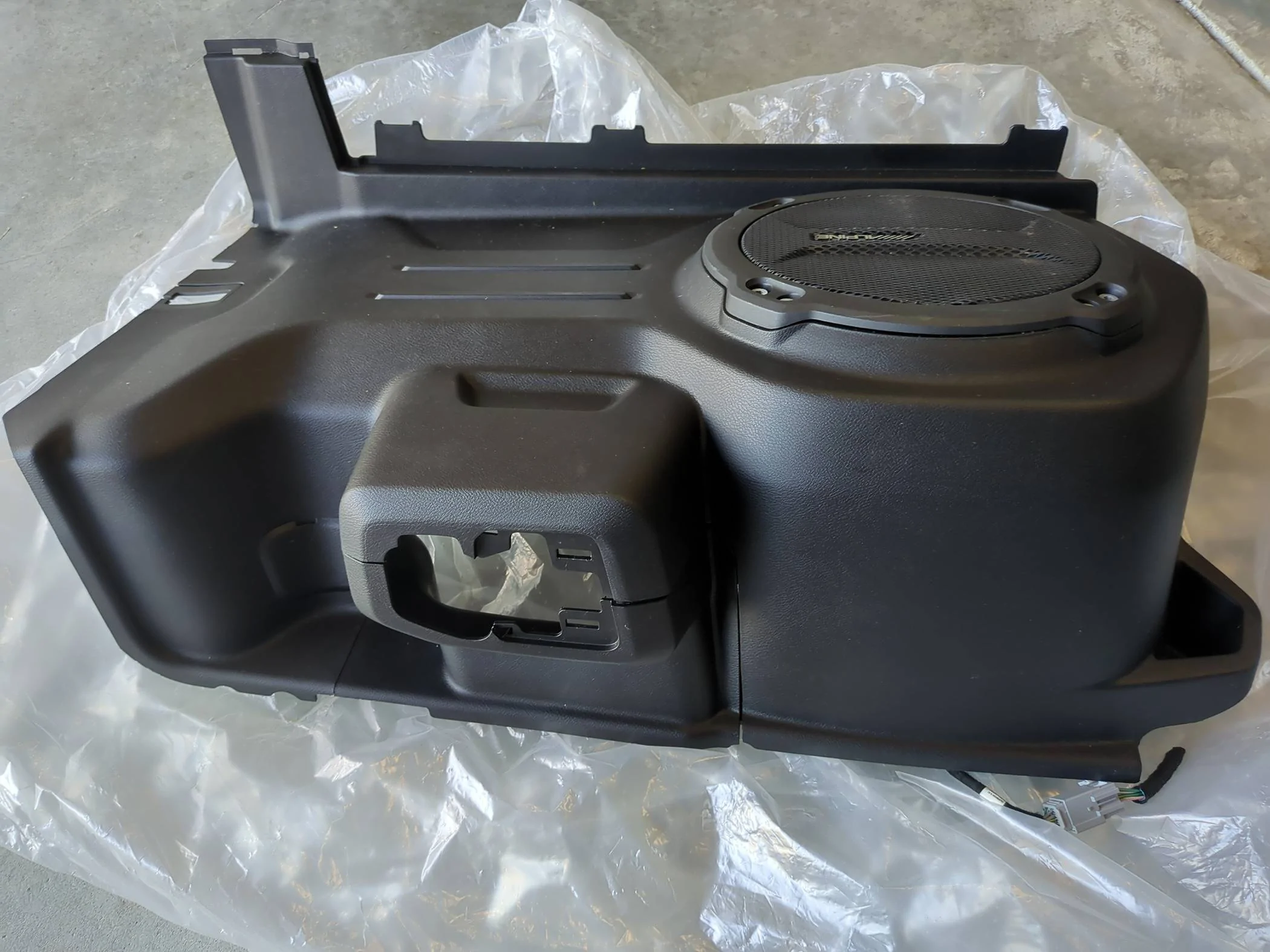 Jeep Wrangler JL JLU Stock Alpine Sub and Enclosure IMG_20240325_175132_851