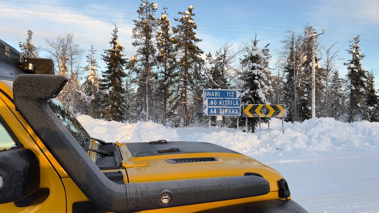 Jeep Wrangler JL Overnight Winter Camping in -15C (5F) 7