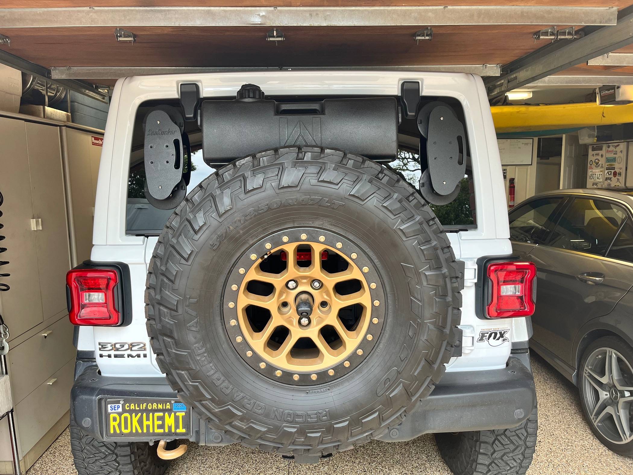Jeep Wrangler JL 3rd Brake Light Relocated IMG_2102