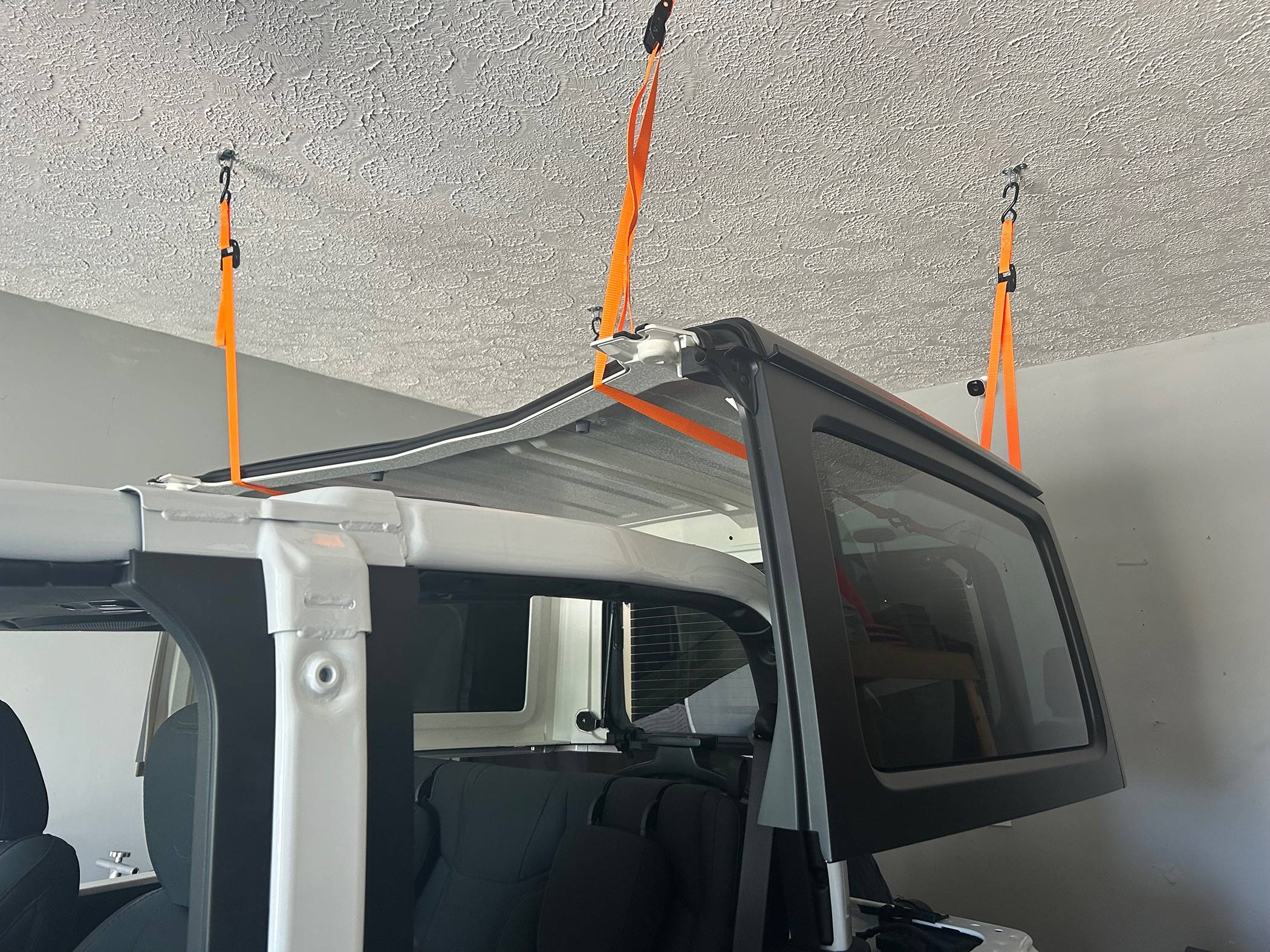 How To Hang A Jeep Hardtop In Garage: Easy DIY Solutions