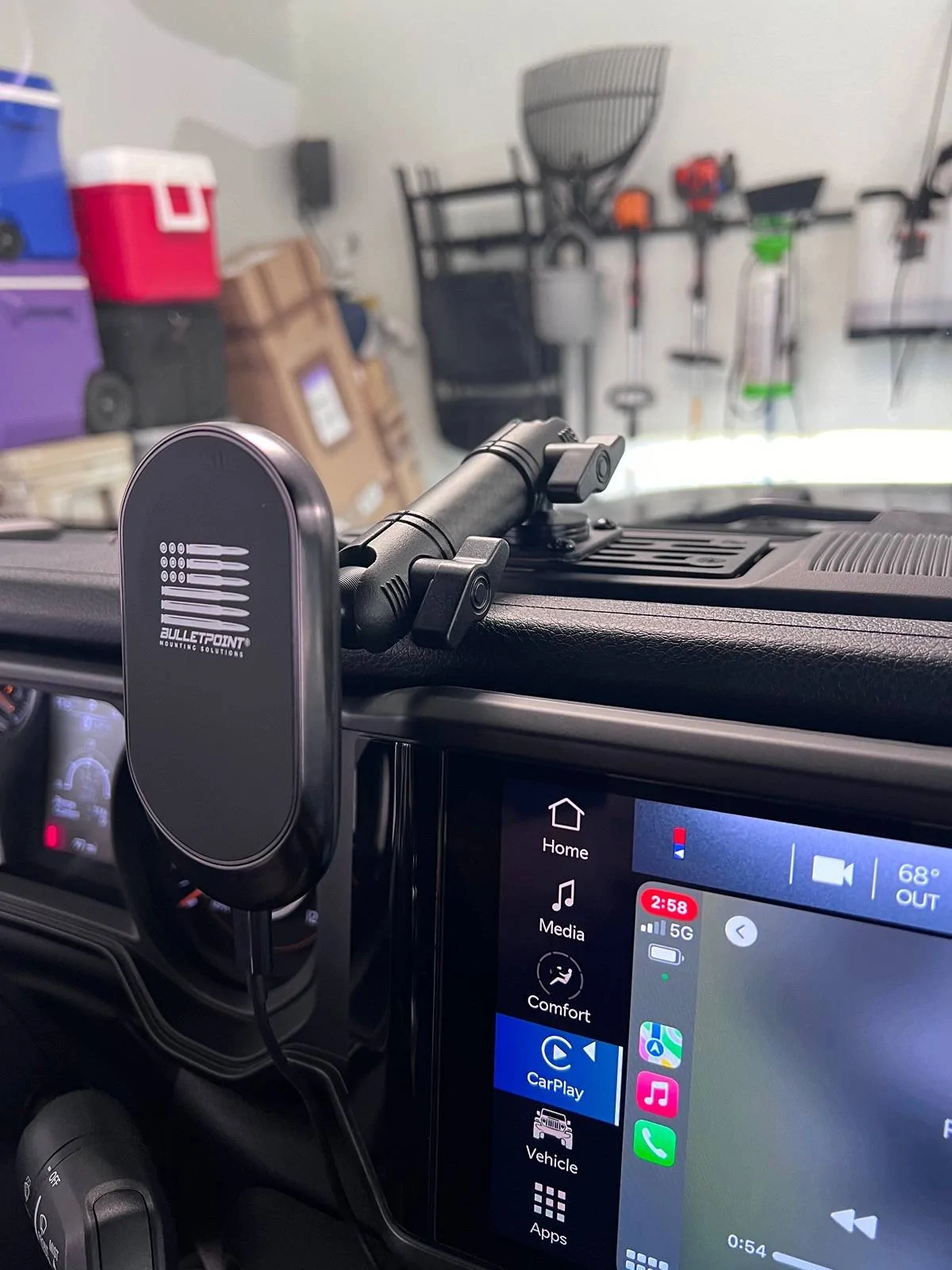 Jeep Wrangler JL 2024 Dash phone mount? IMG_2109