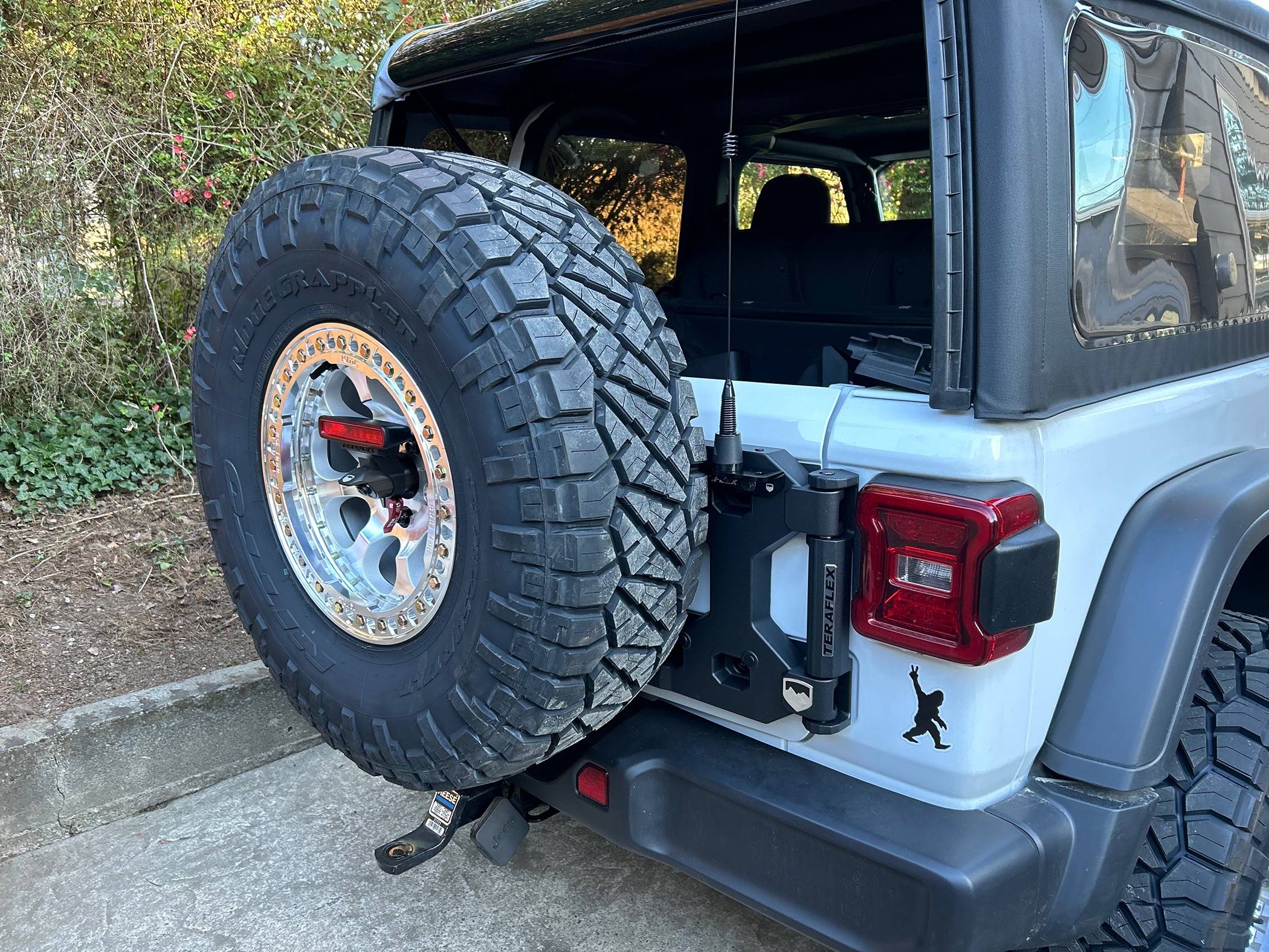 Jeep Wrangler JL Tail Gate Reinforcement IMG_3389
