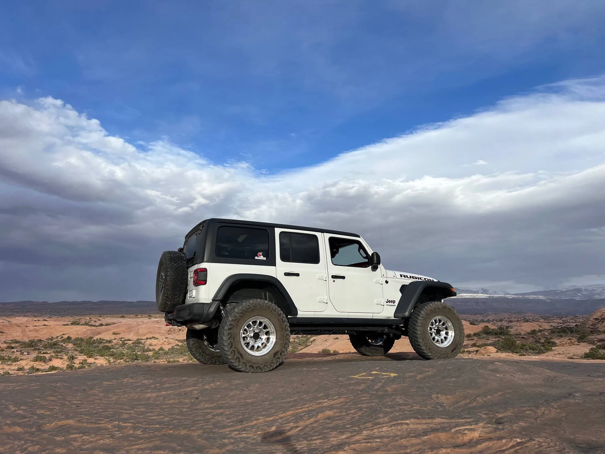 Jeep Wrangler JL Need help finding a part # going CRAZY! IMG_1059
