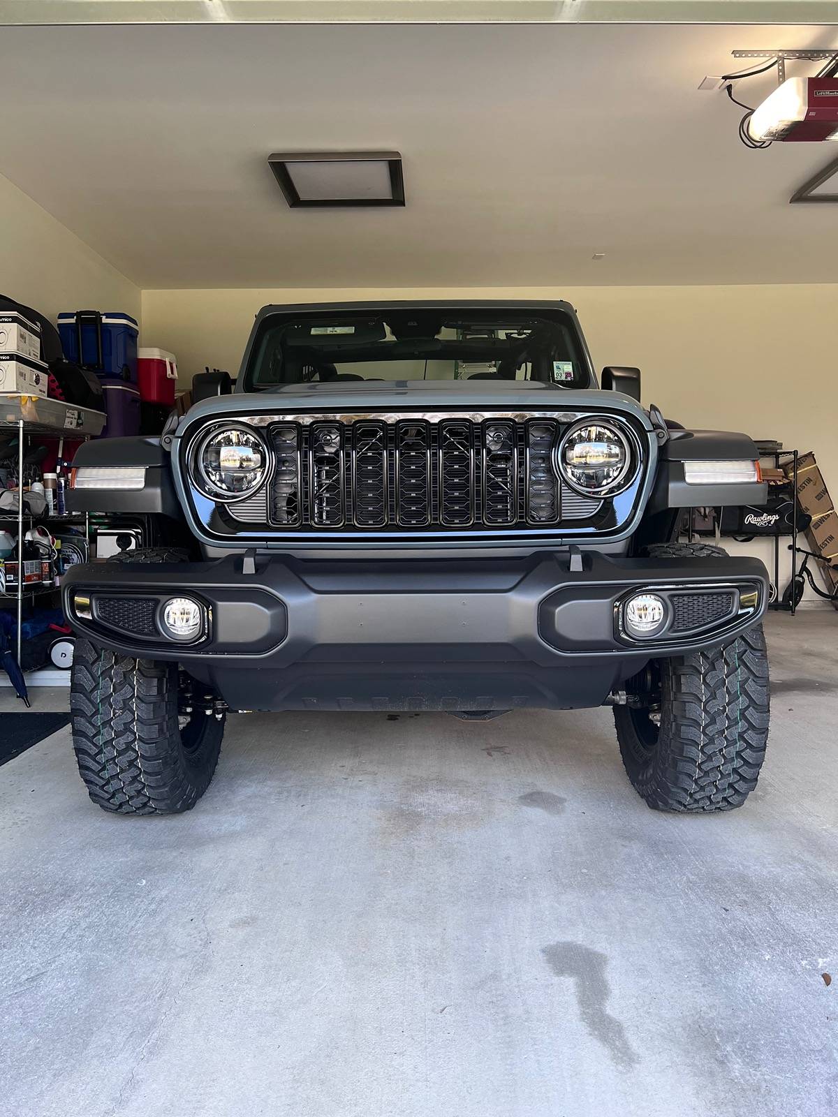 Jeep Wrangler JL New Grill? IMG_2097