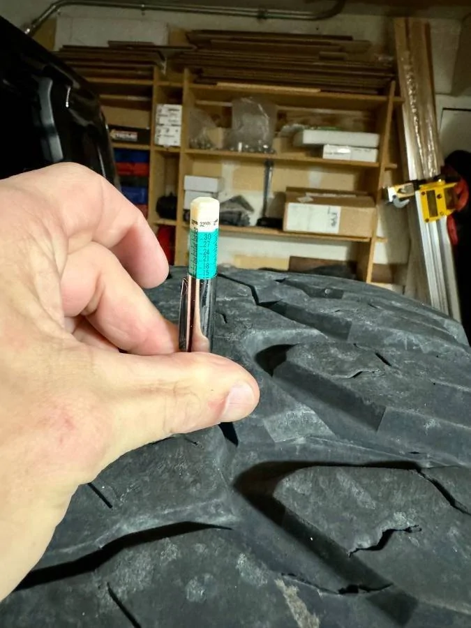 Nevada - 38x15.50R20 Patagonia M/T with 20x10 KMC wheels | Jeep