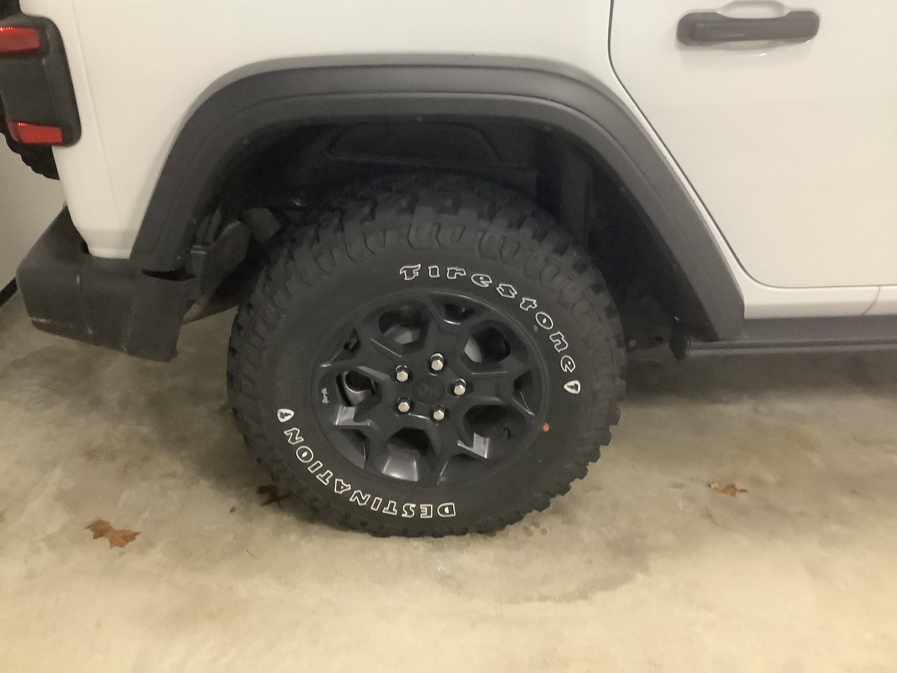 Jeep Wrangler JL Fill the wheel well IMG_0568