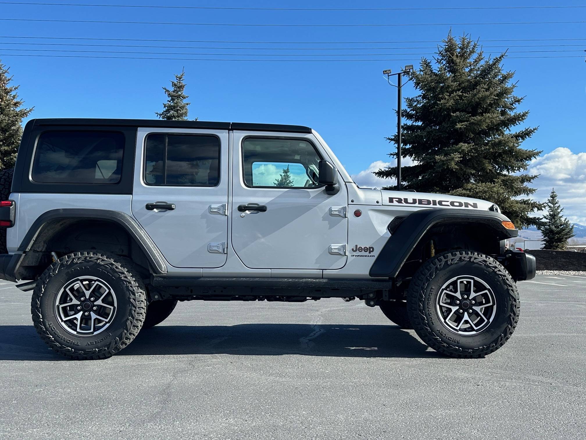 Jeep Wrangler JL Top 4 Mickey Thompson Baja Tires IMG_5787