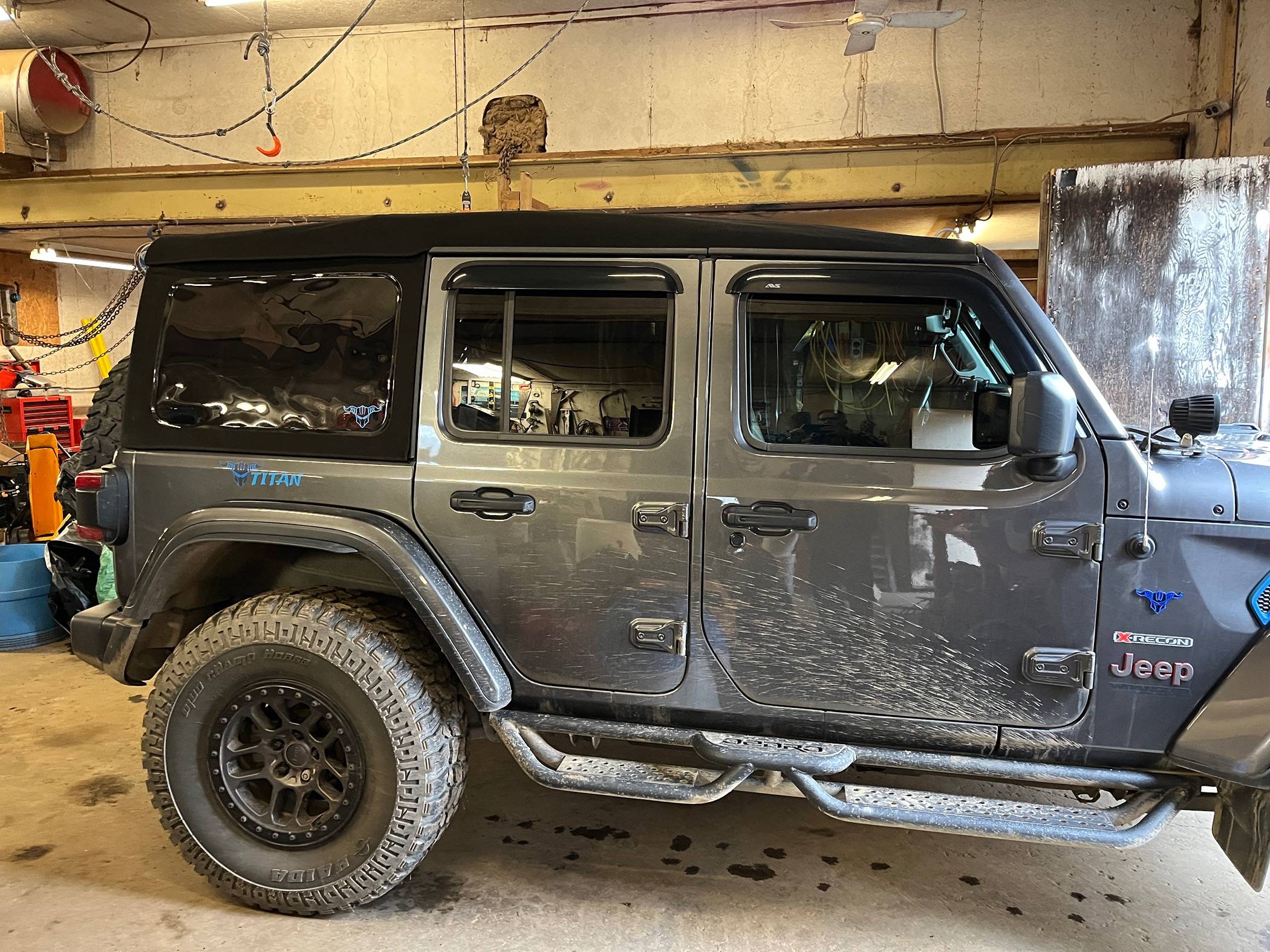 Jeep Wrangler JL Homemade hardtop hoist. IMG_0220