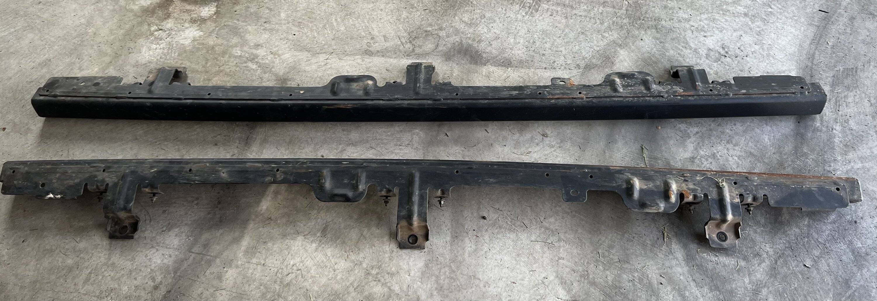 Jeep Wrangler JL 2019 OEM Rubicon 4dr Rock Rails / Sliders - FREE 3D579655-0919-4F7D-9B48-62F3BADA45B4