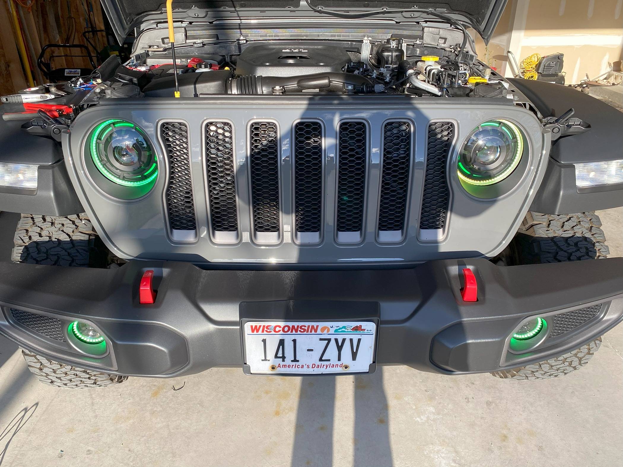 Jeep Wrangler JL Oracle Oculus ColorShift Head & Fog Light Install IMG_2968
