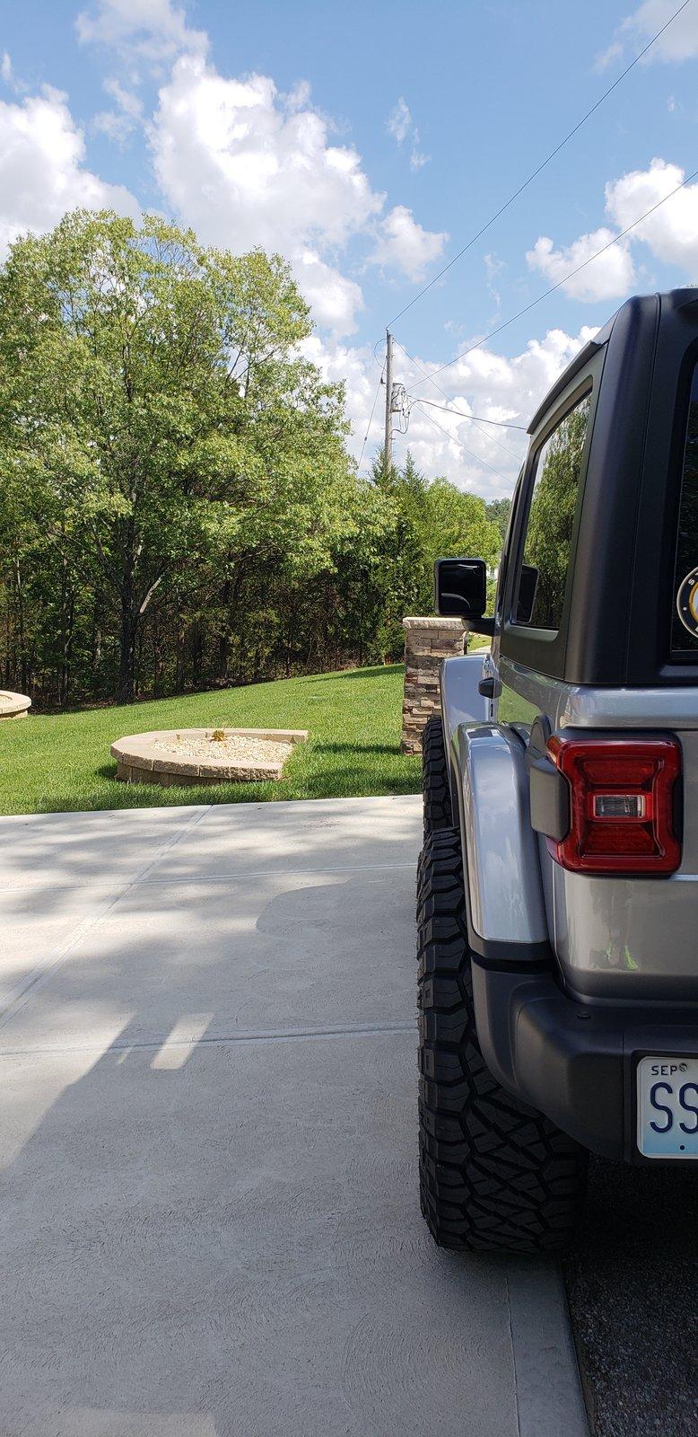 Jeep Wrangler JL Looking for advice on wheel offset- JLUR 20180905_135122