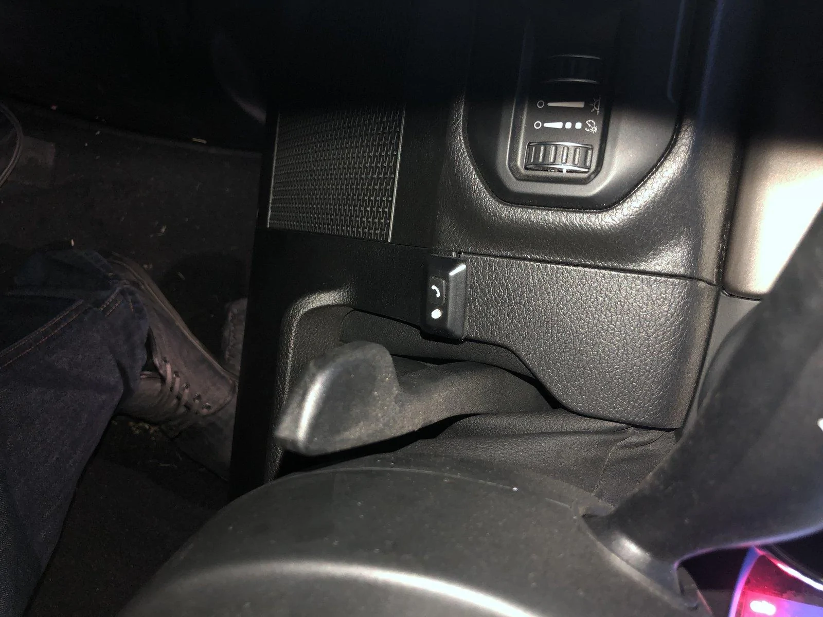 Jeep Wrangler JL Anyone else have this? A34C7412-2B22-445D-BD0F-ED96E883CCF3