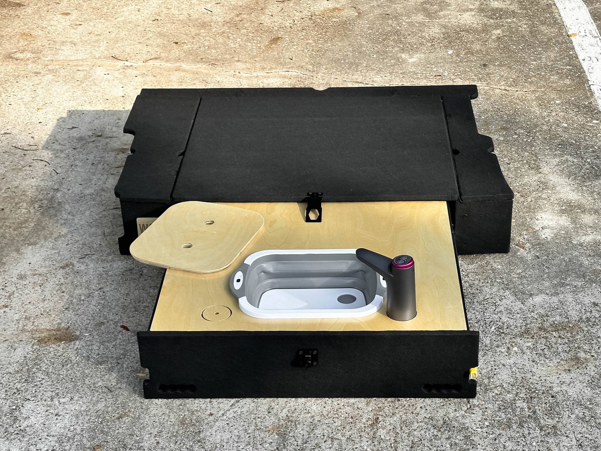 Jeep Wrangler JL Storage system exclusively crafted for Wrangler 4xe! 2023-12-09 14-59-49