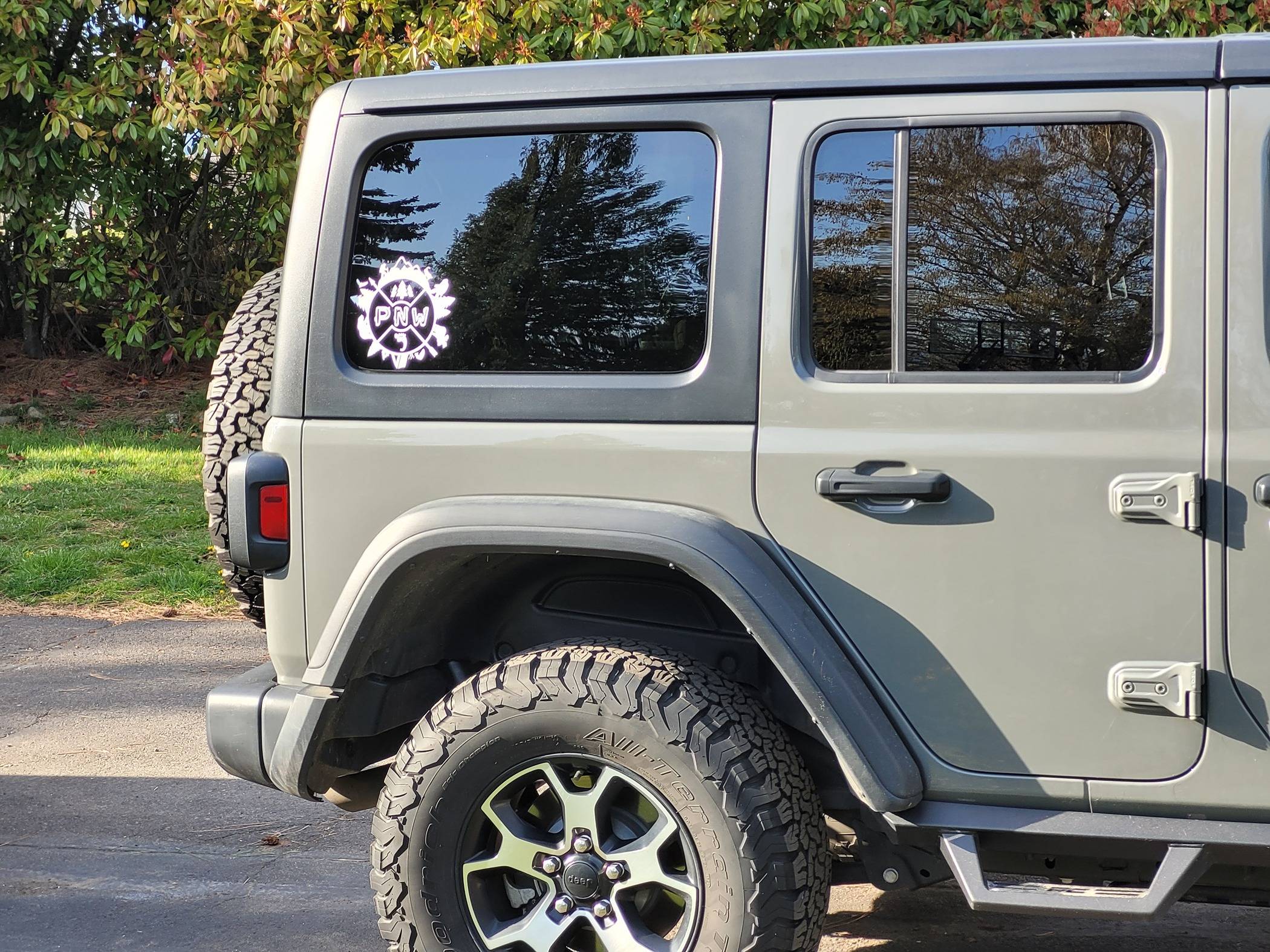 Jeep Wrangler JL Who's Rocking Back Window Stickers 20220406_171638