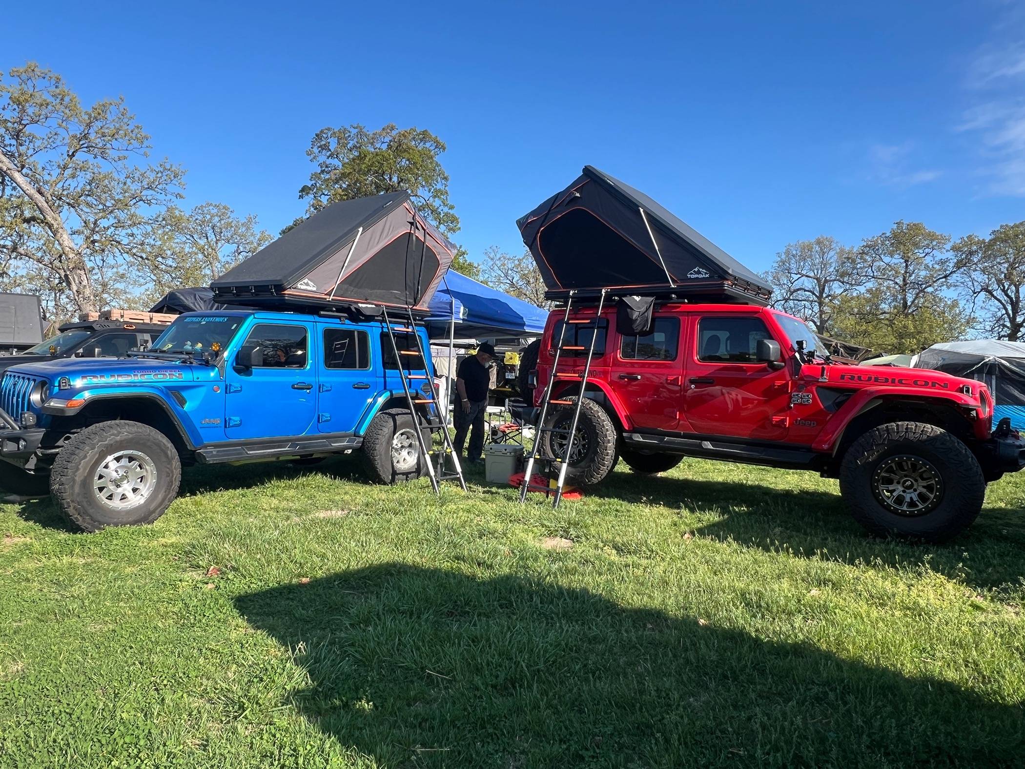 Jeep Wrangler JL Sky one touch with rack IMG_4217