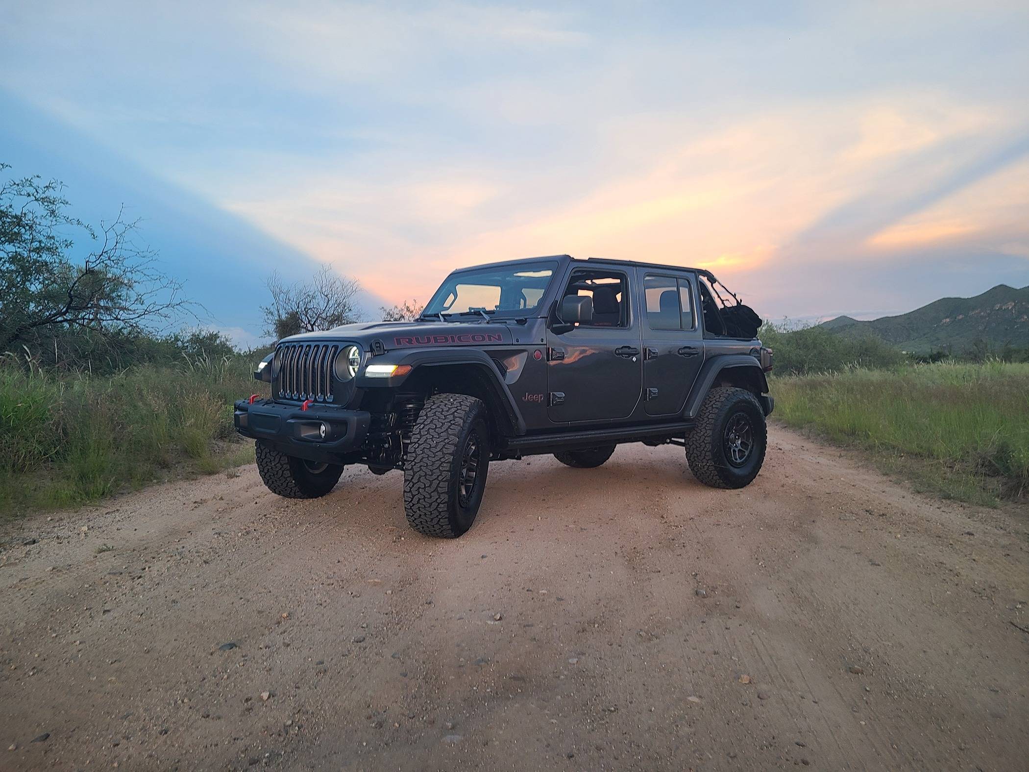 Jeep Wrangler JL Bronco vs. JL Long-Term Review ROCKY22