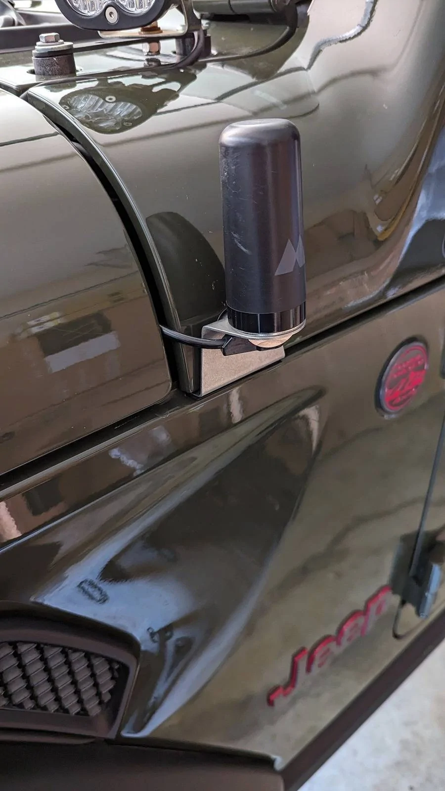 Jeep Wrangler JL Yet Another Midland MXT275 Install PXL_20240422_201833175