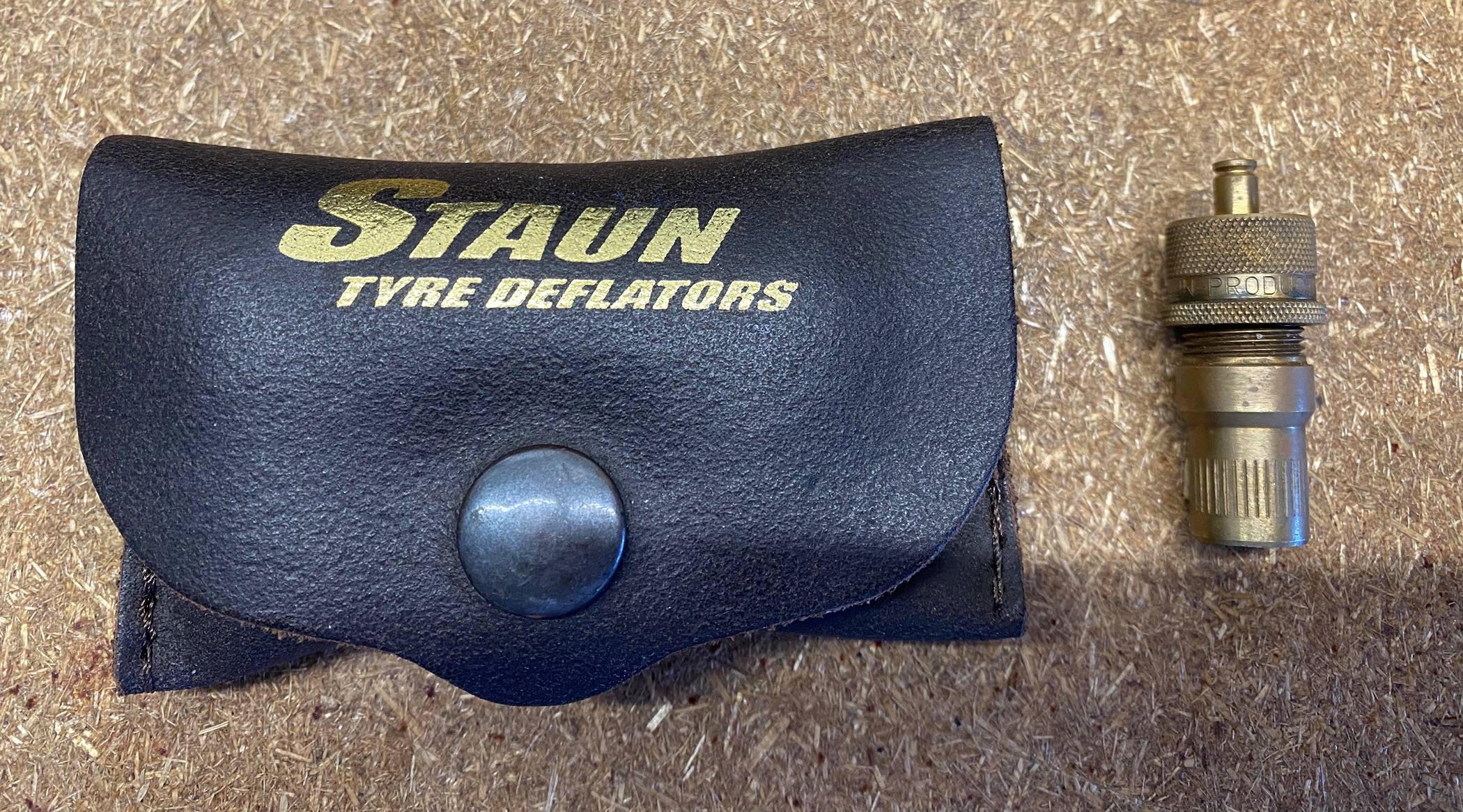 Jeep Wrangler JL Tire Deflators IMG_0999