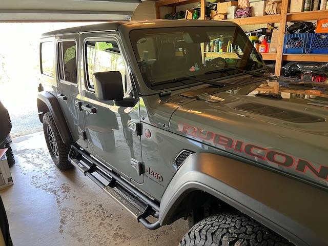 Jeep Wrangler JL side steps IMG_4472