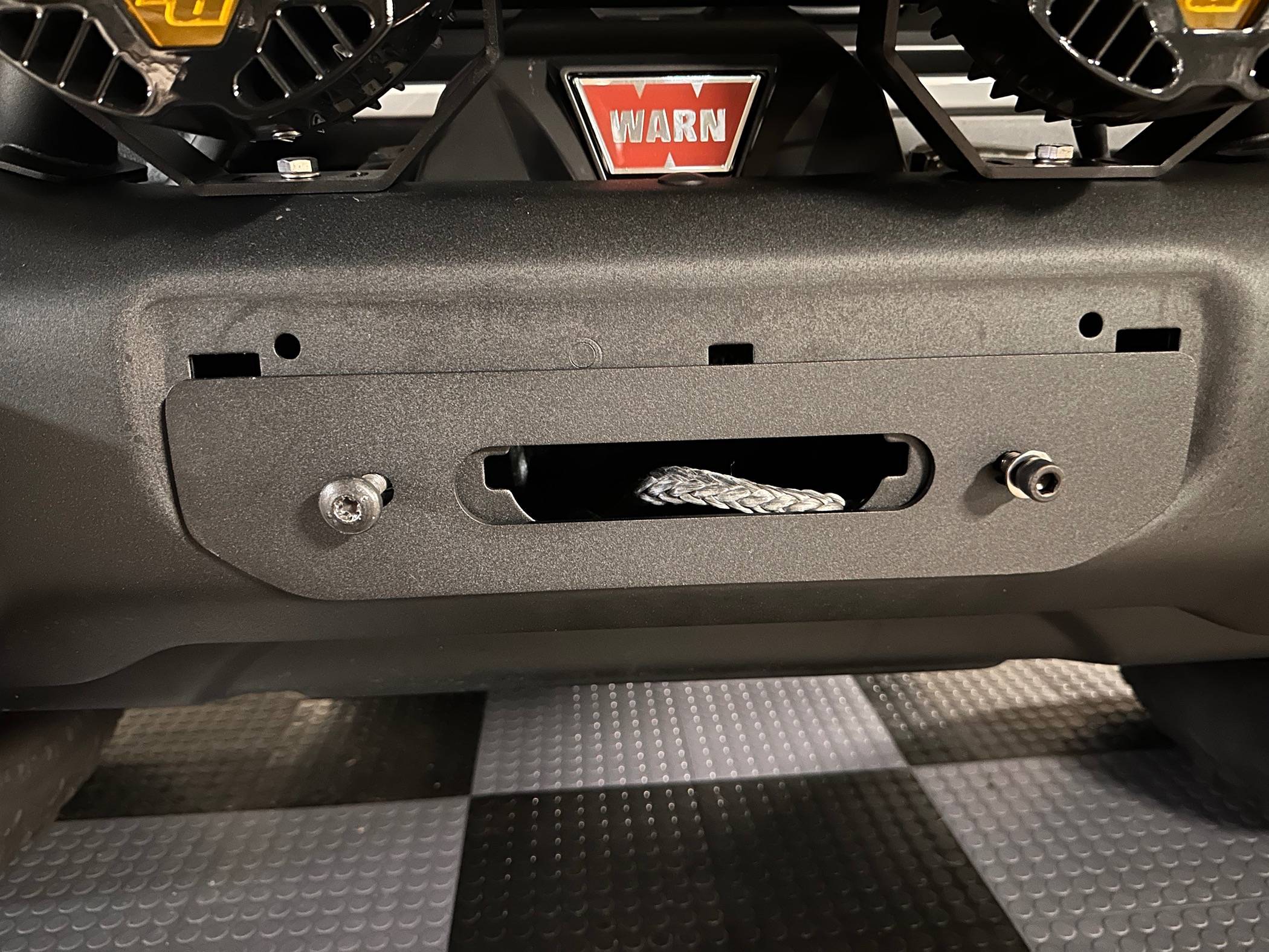 Jeep Wrangler JL Wrong fairlead? IMG_0608