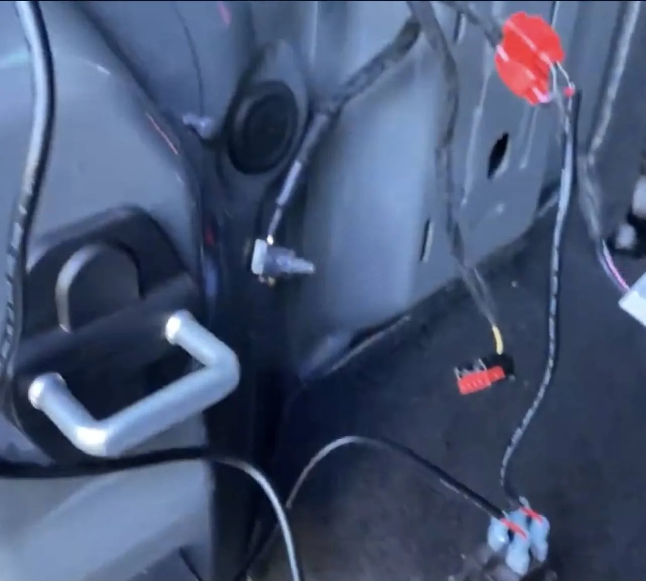 Jeep Wrangler JL Aux Switch Query IMG_1083