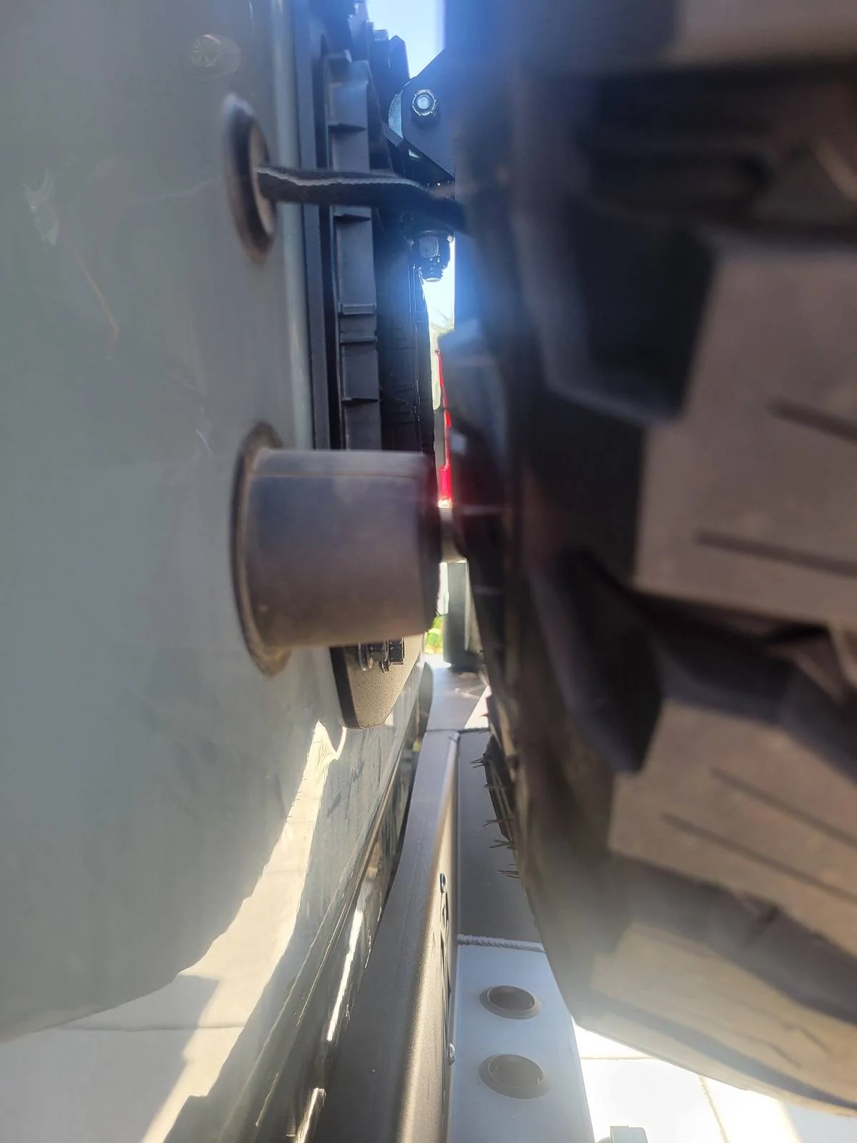 Jeep Wrangler JL Spare tire bumps 1000007165