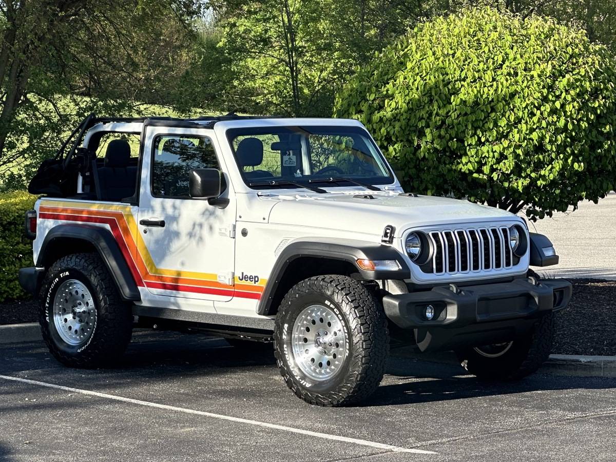 Jeep Wrangler JL Retro Theme JL's- Let's see them Jeep w stripes, 1200x900