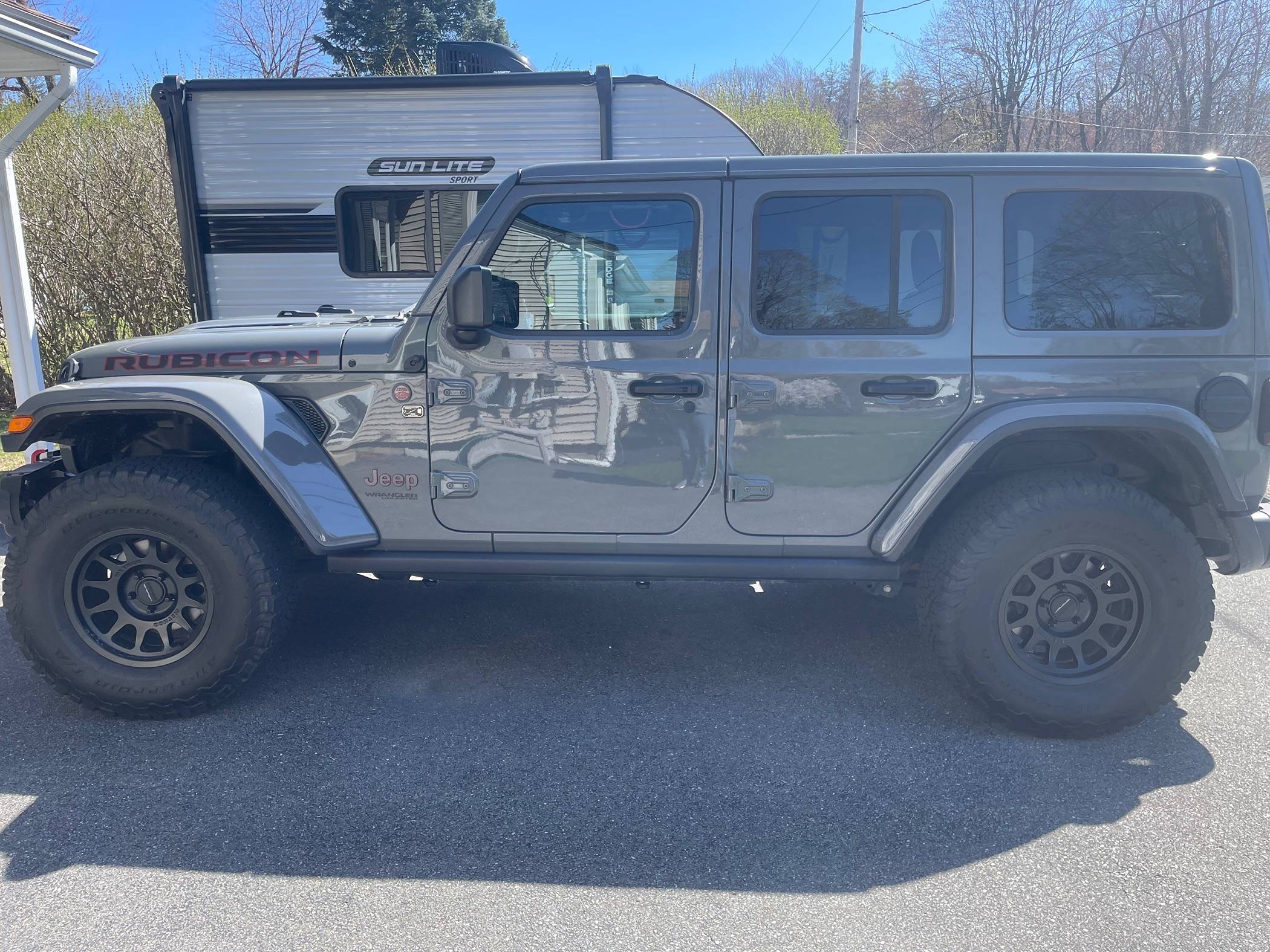 Jeep Wrangler JL JL Rubicon on Method Wheels...let's see em! IMG_3314