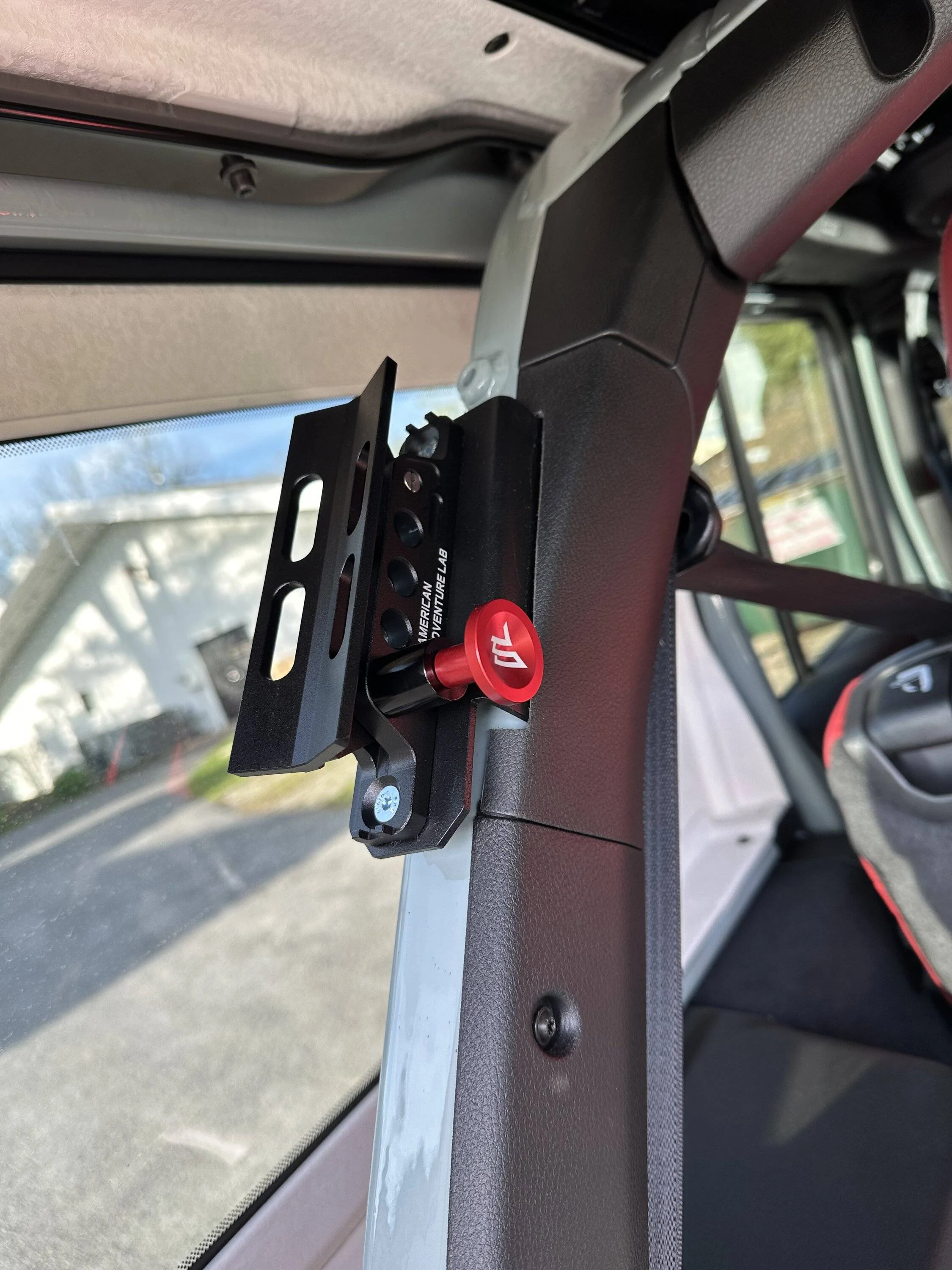Jeep Wrangler JL Fire Extinguisher Mount IMG_3311