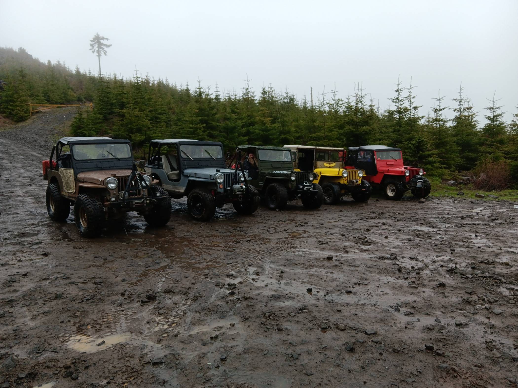 Jeep Wrangler JL Towing a Willys with a Willys. 20240504_150638