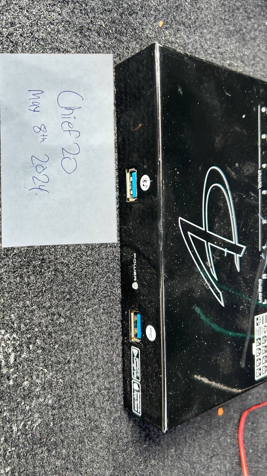 Jeep Wrangler JL Amps, sub, chuchero speaker box IMG_7240