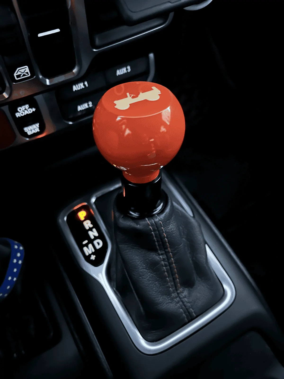 Jeep Wrangler JL Found matching knobs for auto trans and transfer case with other items. 1715281848931-rn