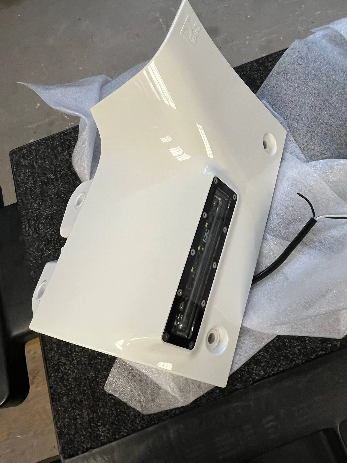 Jeep Wrangler JL dc designs white cowl lights image4