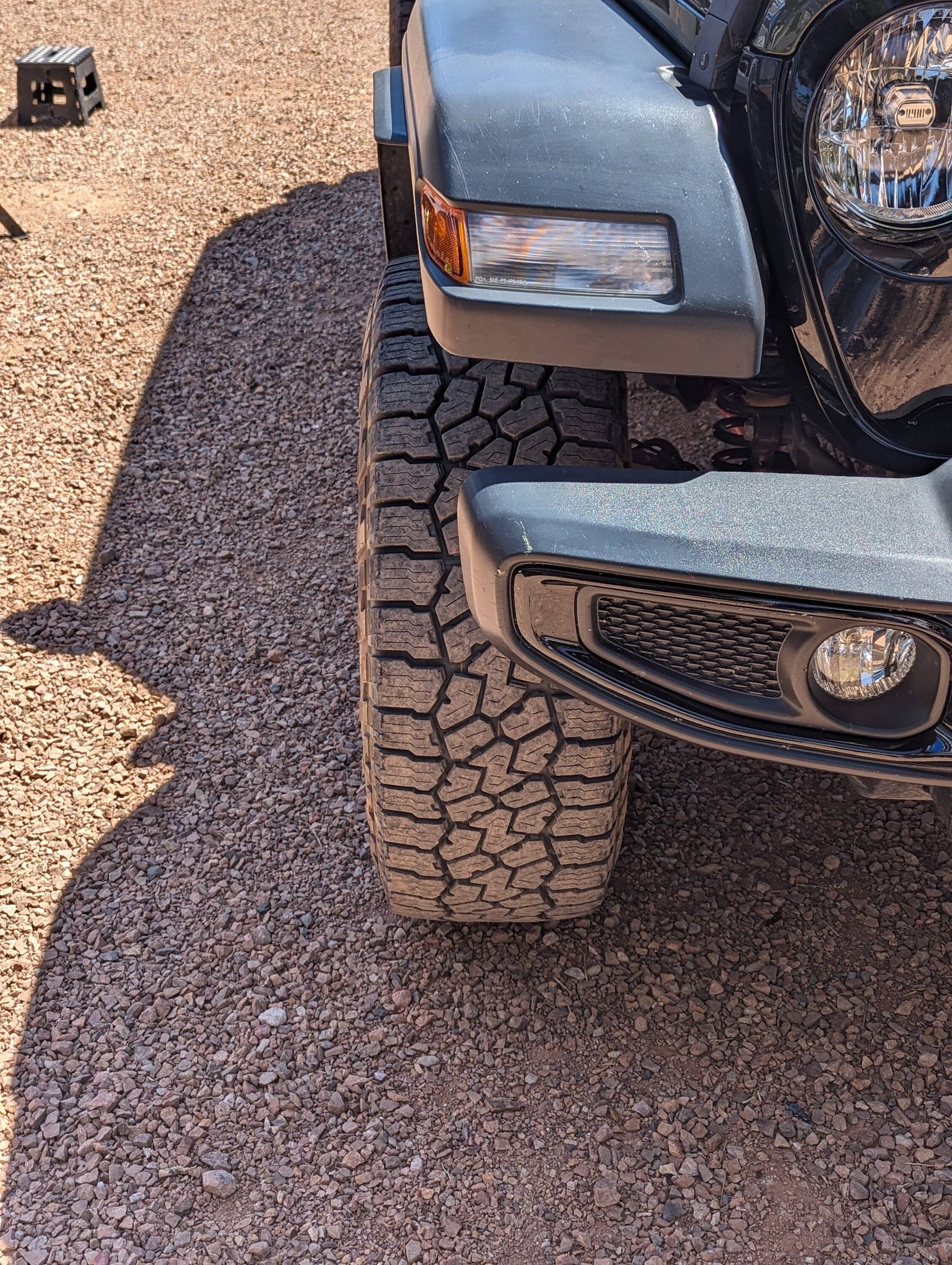 Jeep Wrangler JL Does anyone know what might be causing this PXL_20240511_210226415