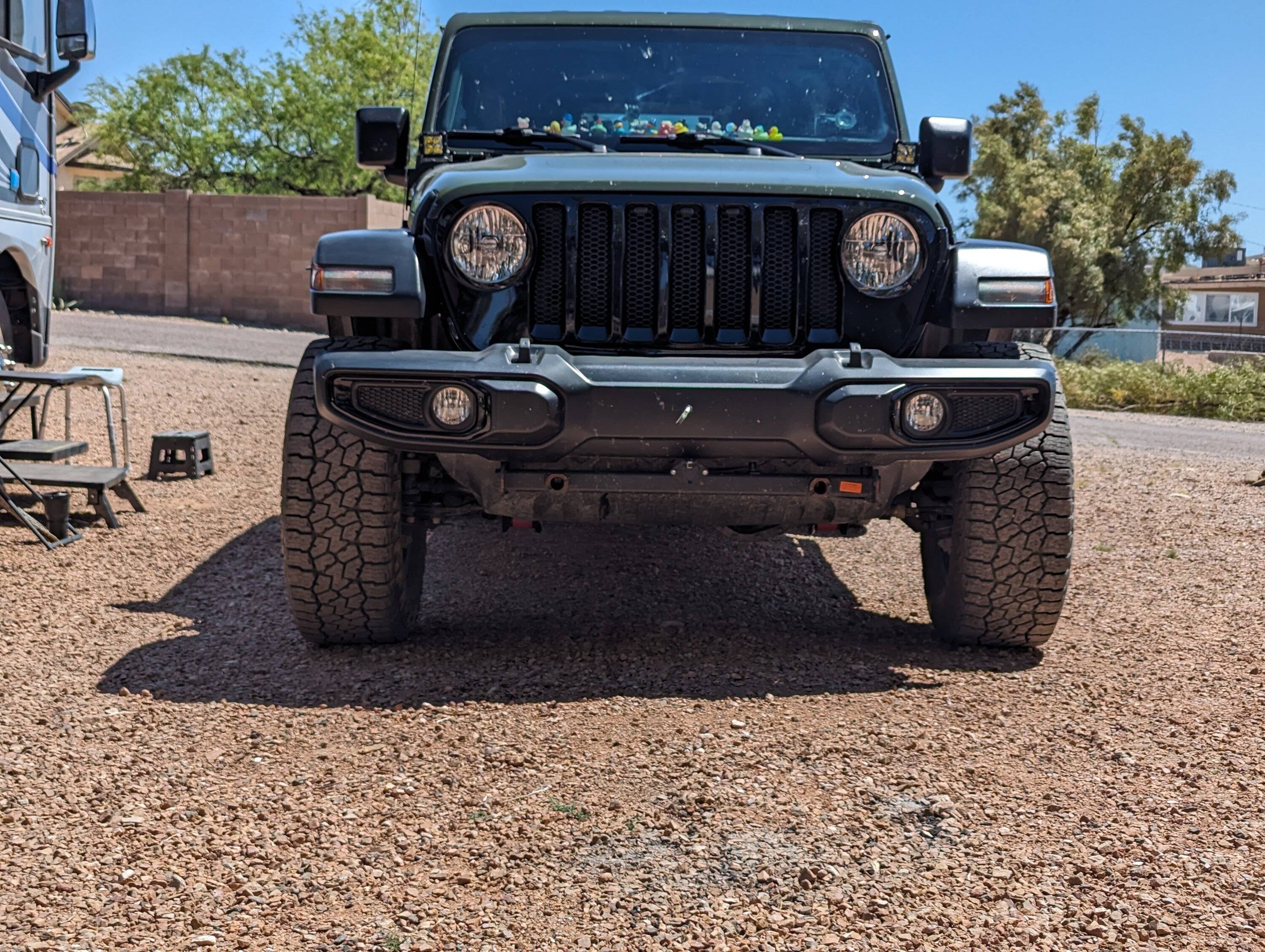Jeep Wrangler JL Does anyone know what might be causing this PXL_20240511_210301474