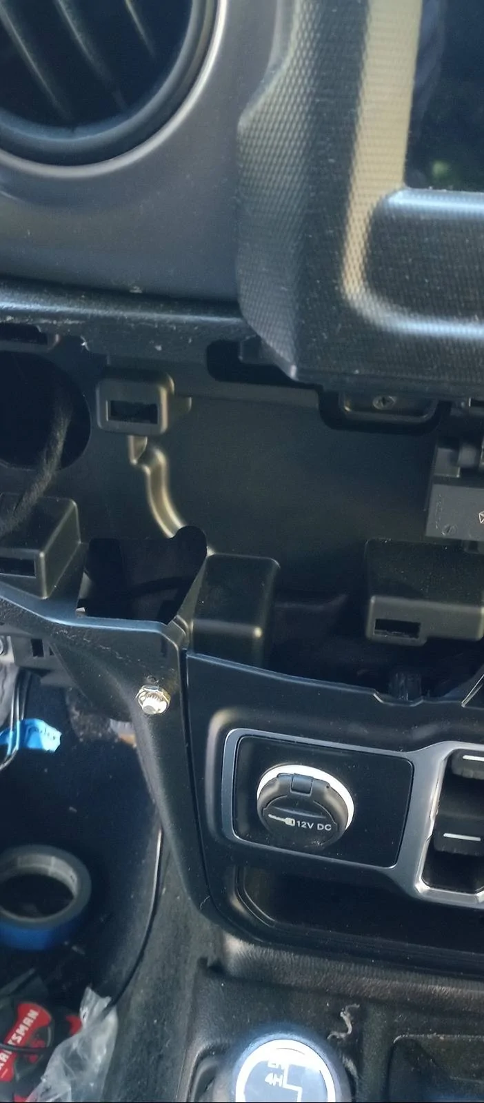 Jeep Wrangler JL Is the ADH code really necessary to use an electric brake controller? IMG_20240511_165432324