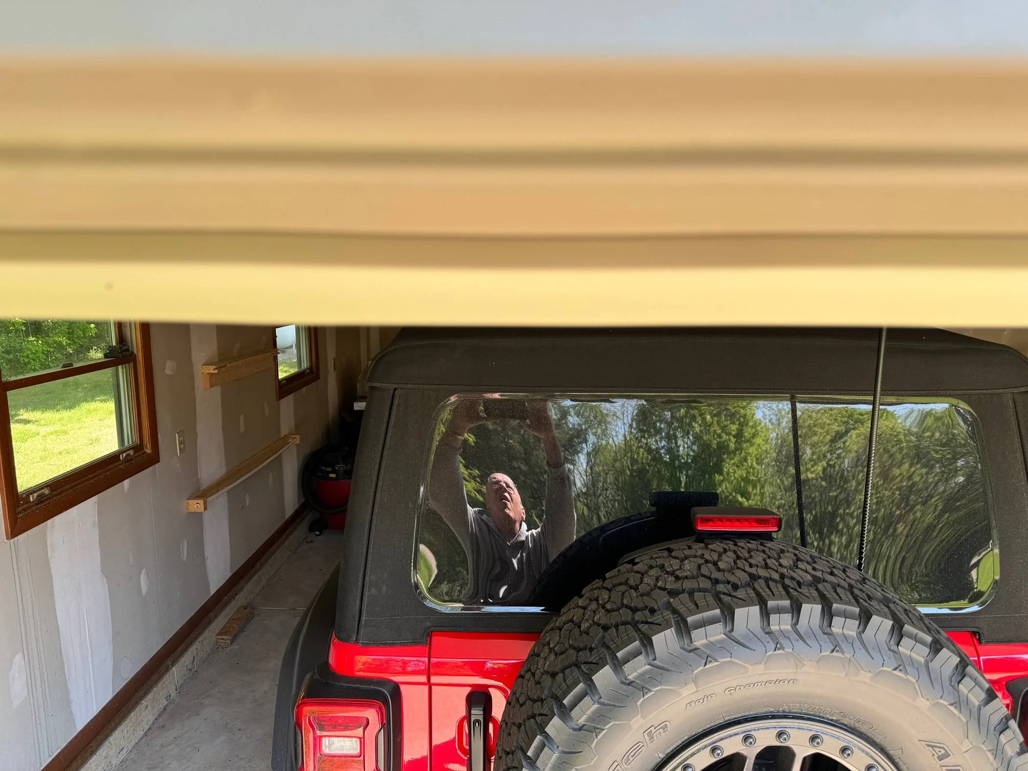 Jeep Wrangler JL 35 inch tire package with soft top height IMG_3019