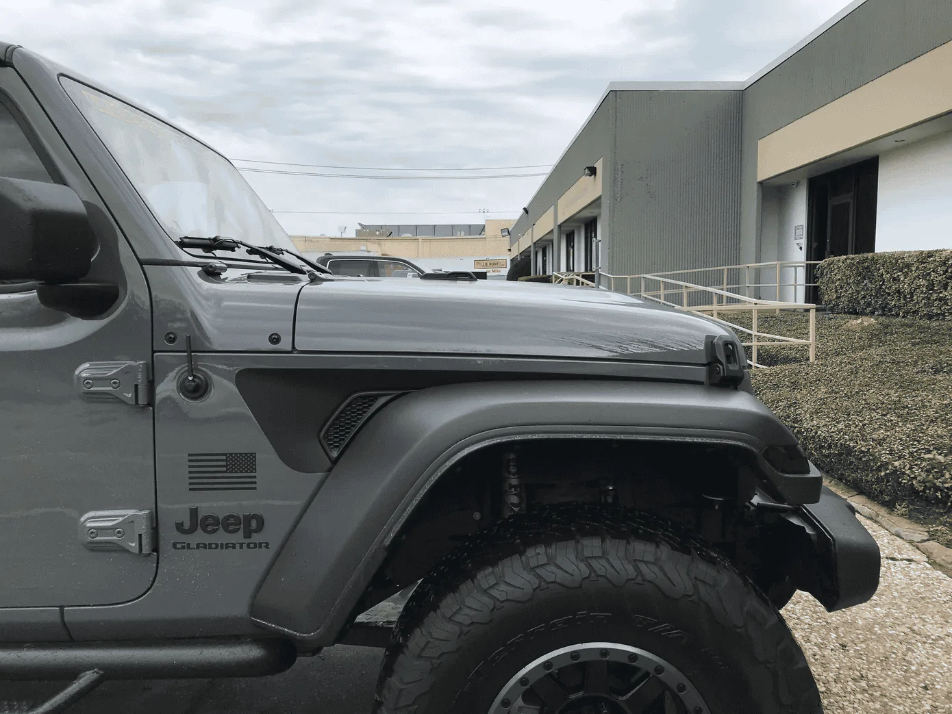 Jeep Wrangler JL help identifying this fender flare extensions tempImageUGPzch