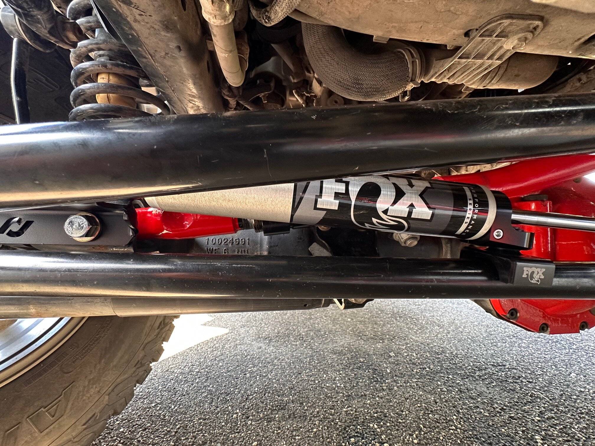 Jeep Wrangler JL Fox TS Steering Stabilizer on Stock steering 1
