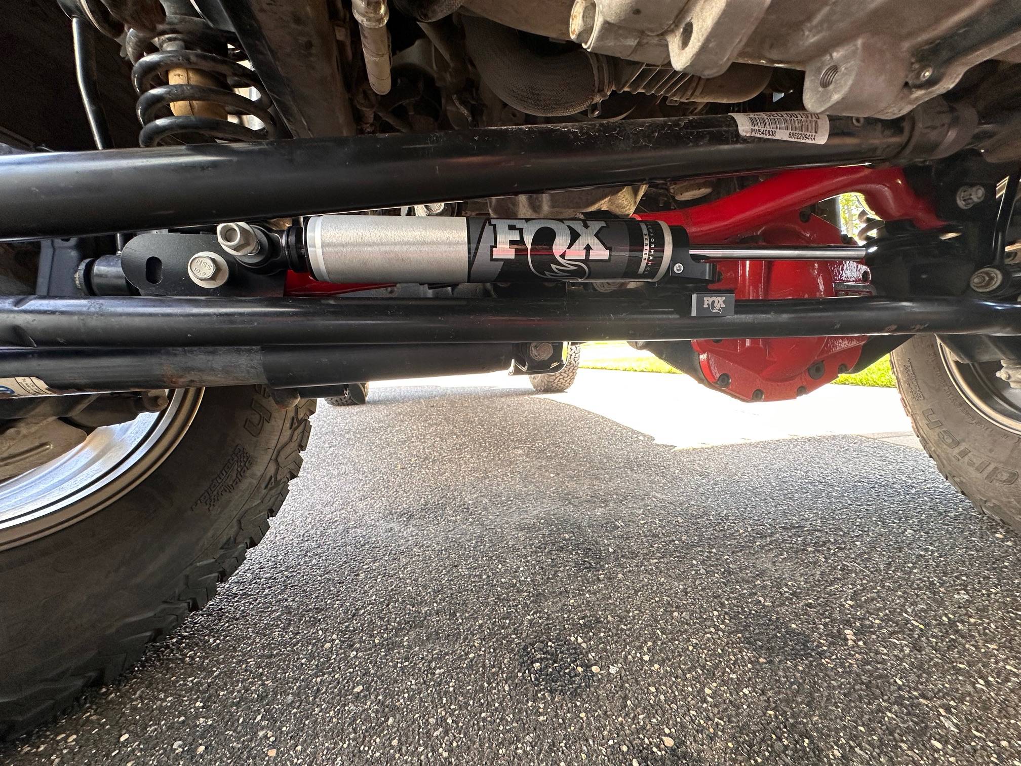 Jeep Wrangler JL Fox TS Steering Stabilizer on Stock steering 2