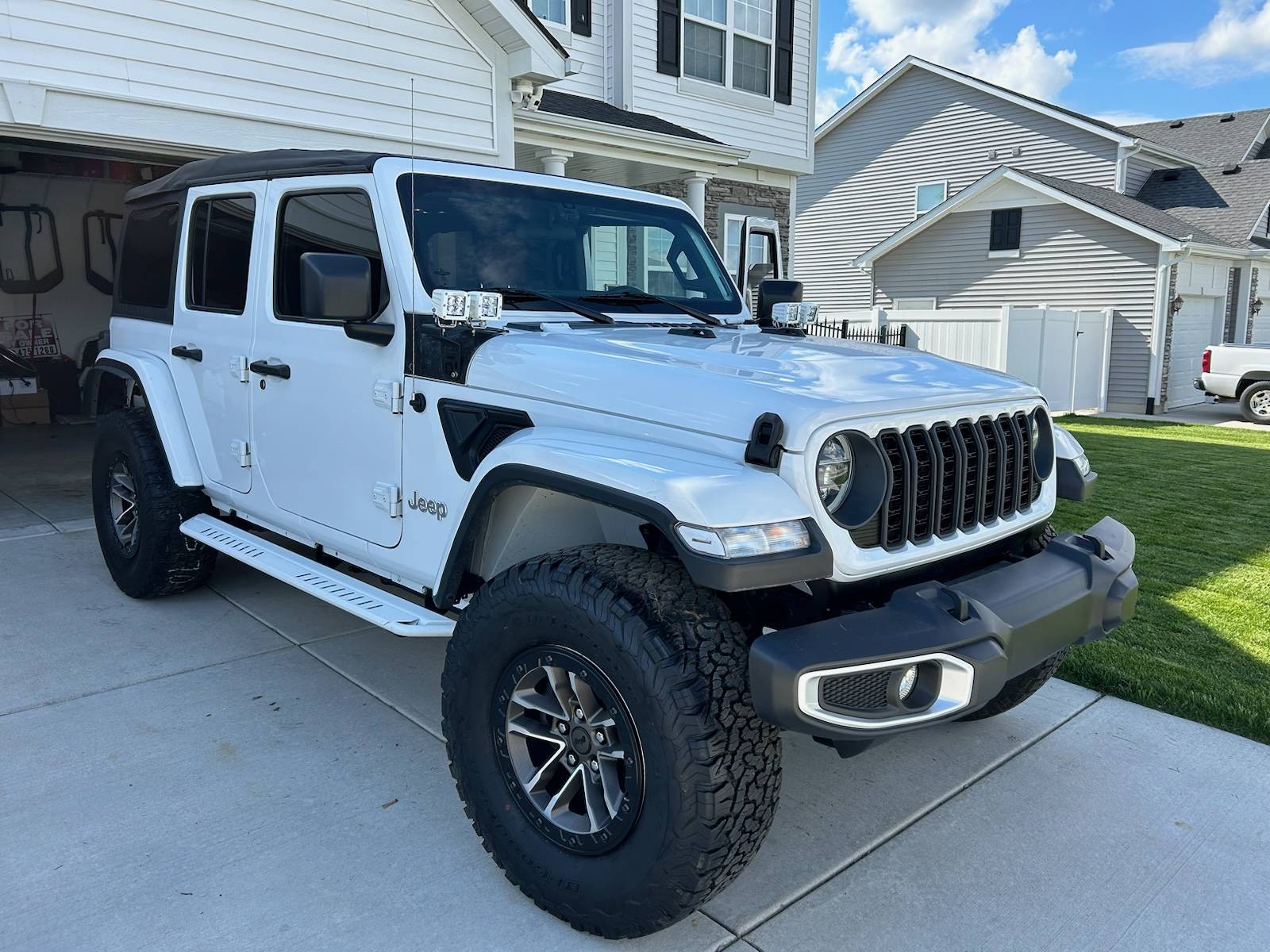Jeep Wrangler JL WTB 392 XR wheels & tires front