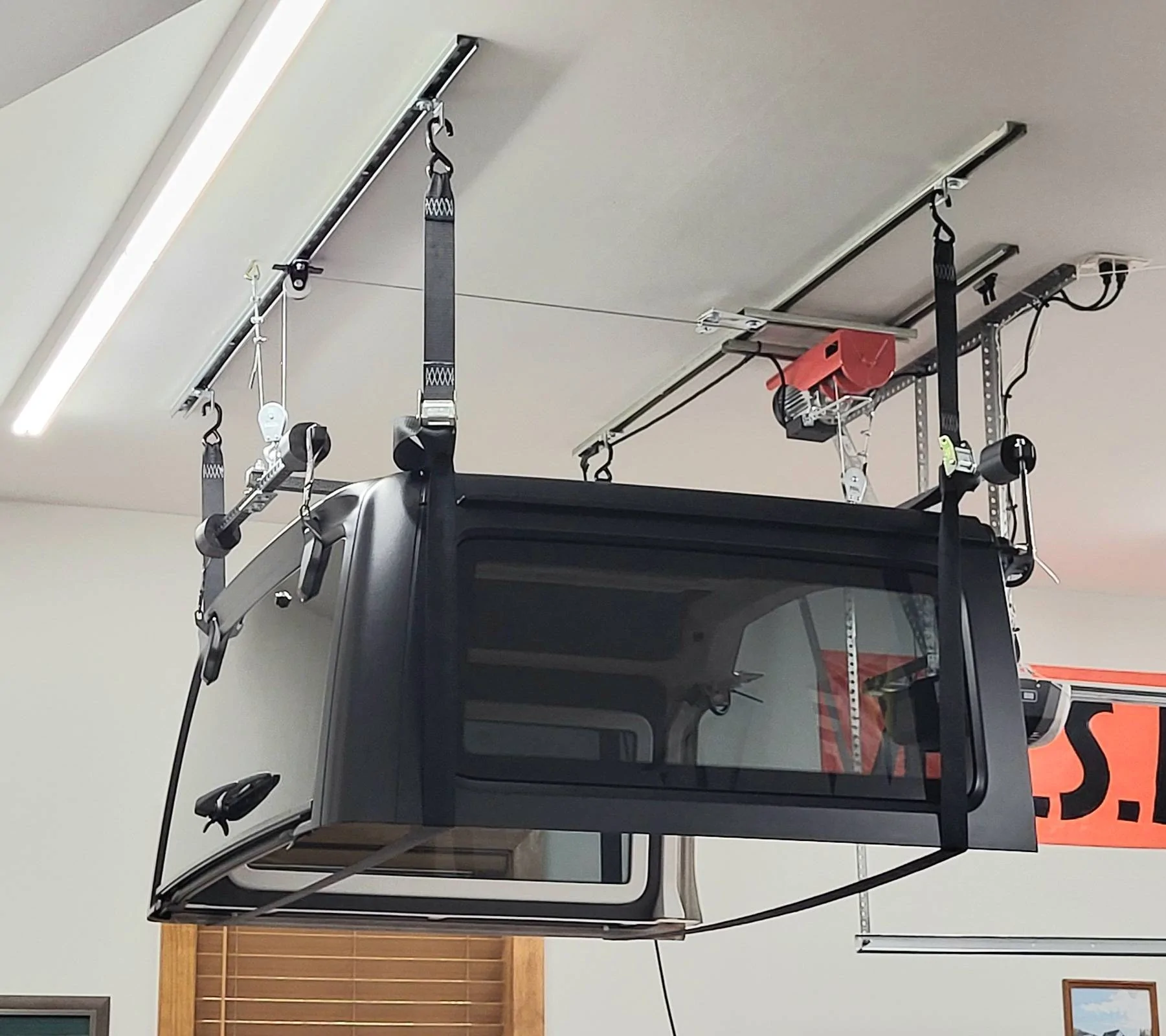 Jeep Wrangler JL Lets see those HF hoists 20240515_140212